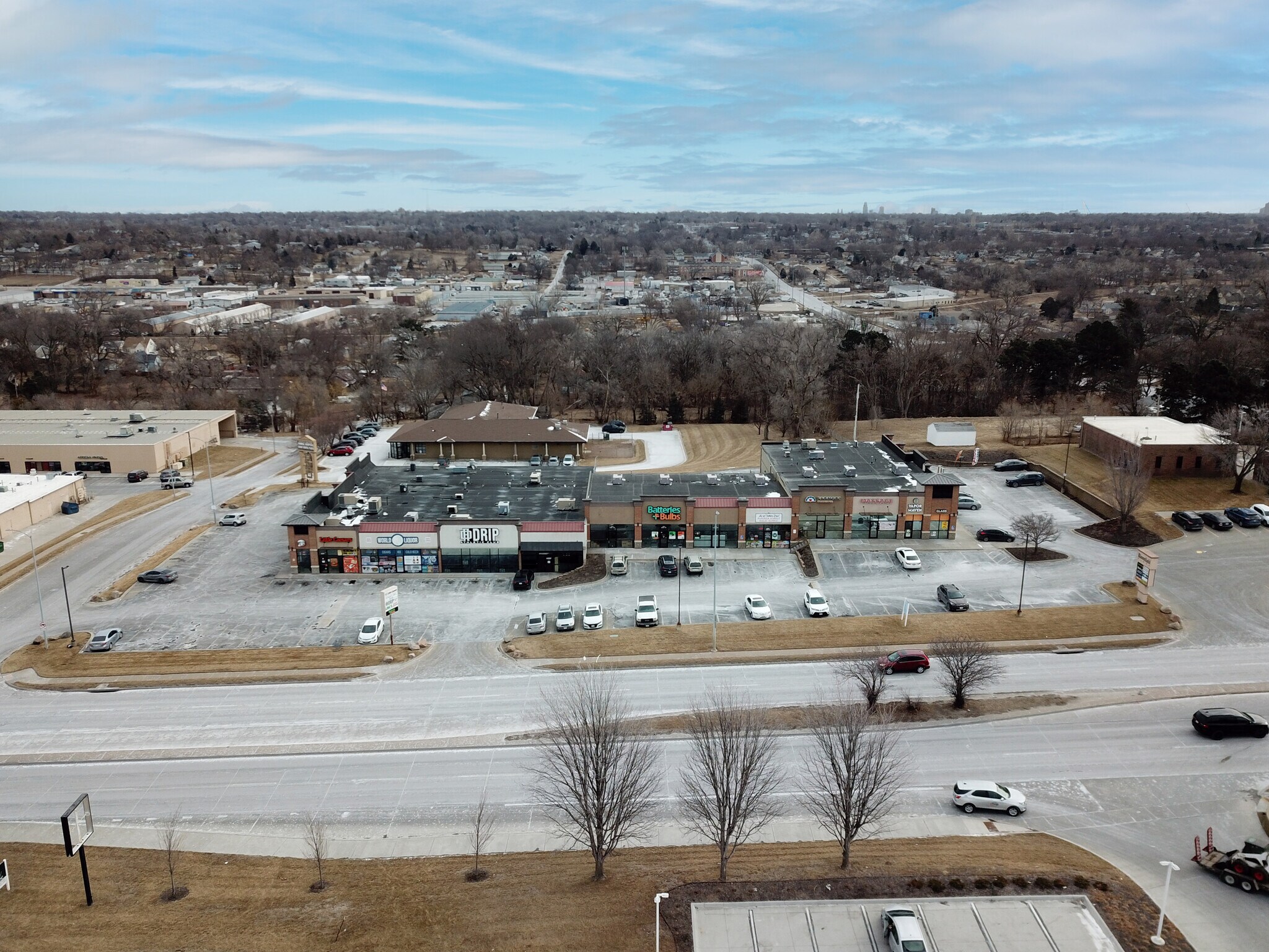 2201-2221 N 90th St, Omaha, NE for Sale