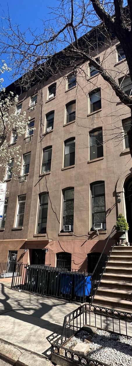 133 E 35th St, New York, NY for Sale