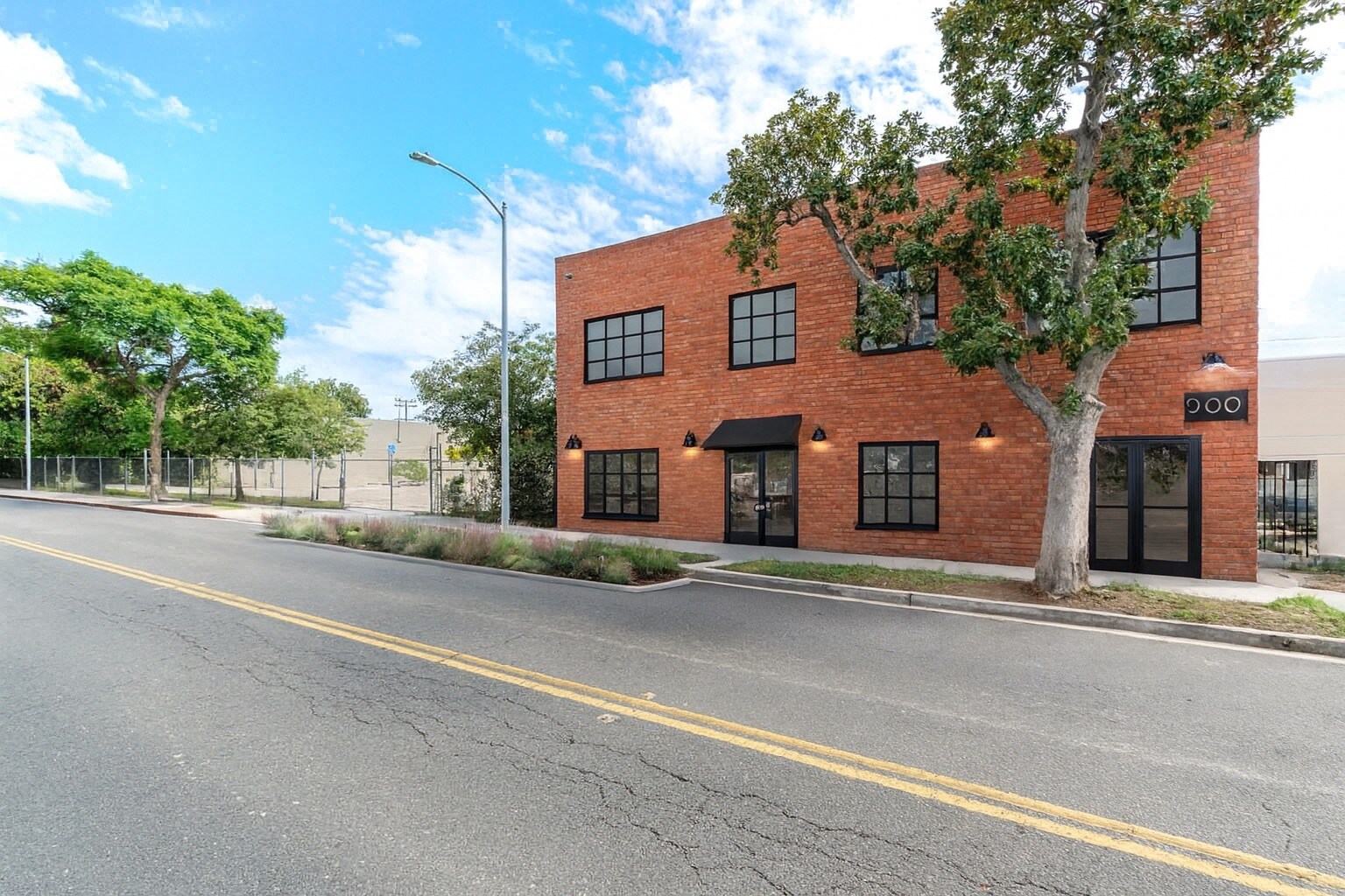 700-710 W Wilson Ave, Glendale, CA for Rent