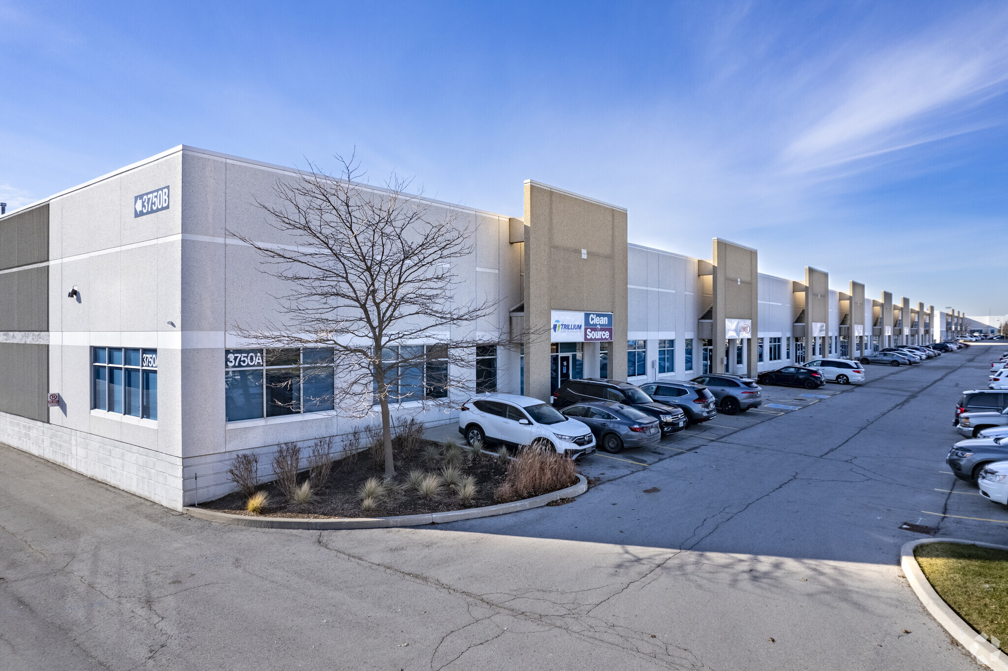 3750A Laird Rd, Mississauga, ON for Rent