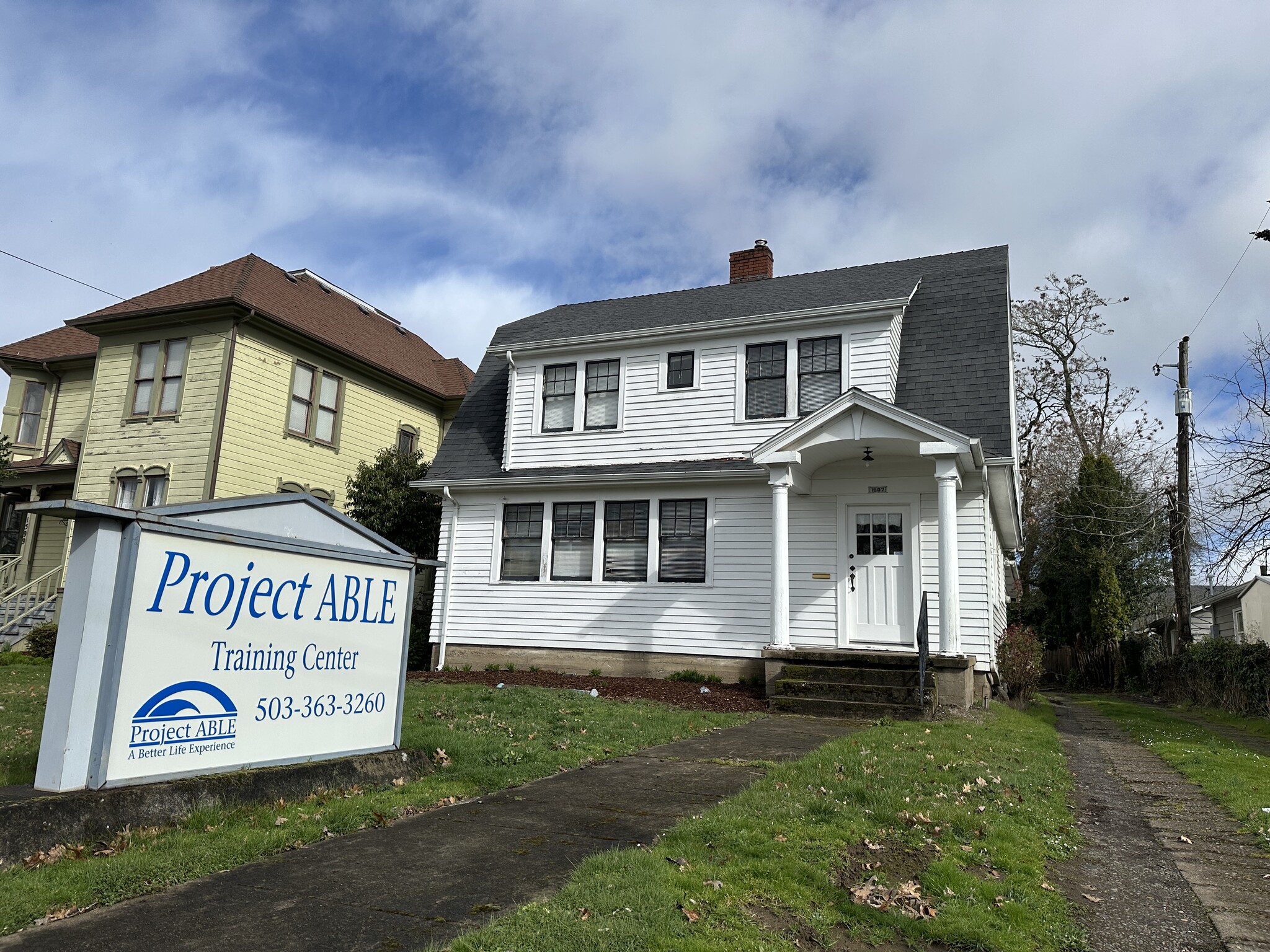 1607 State St, Salem, OR for Rent