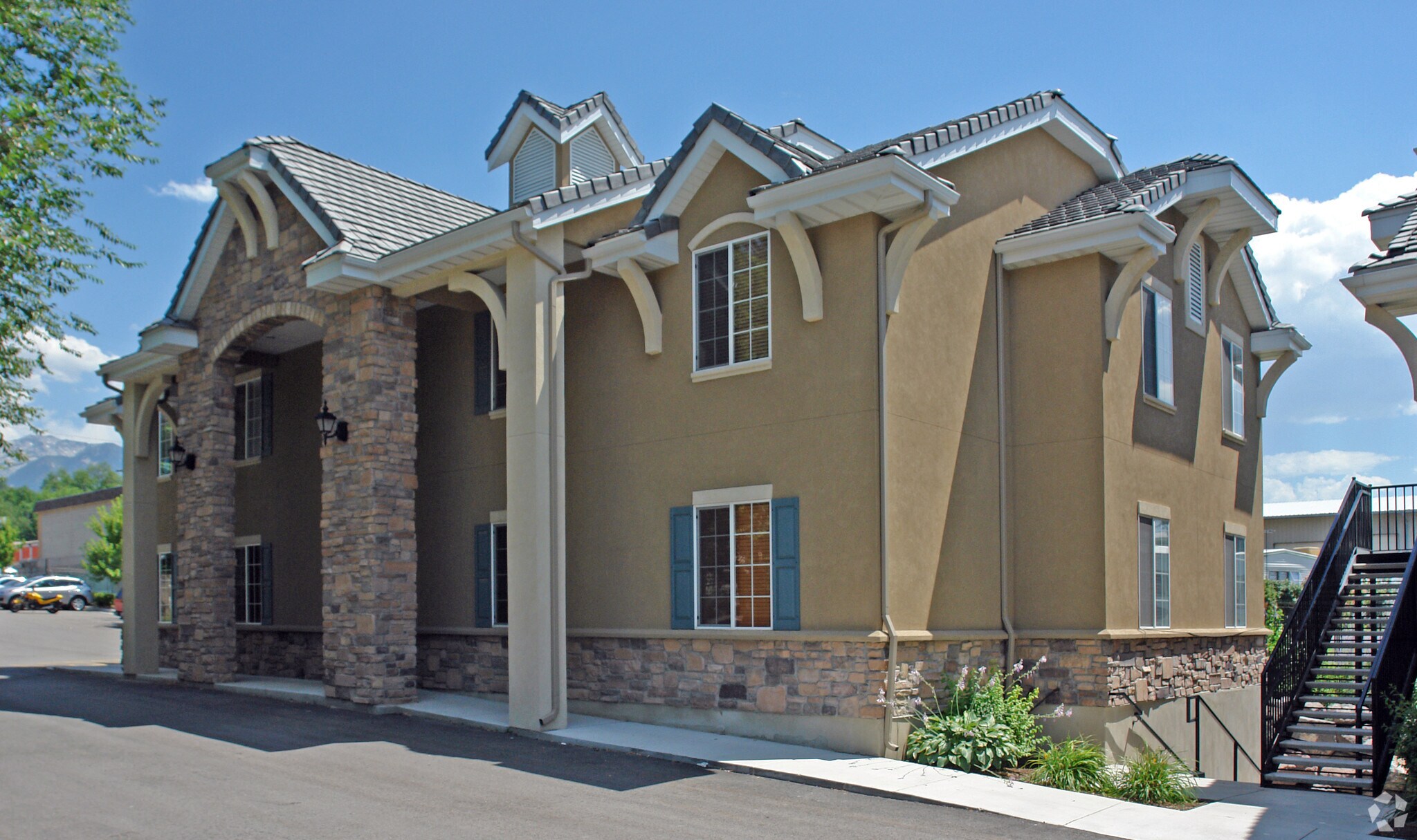 9140 S State St, Sandy, UT for Rent