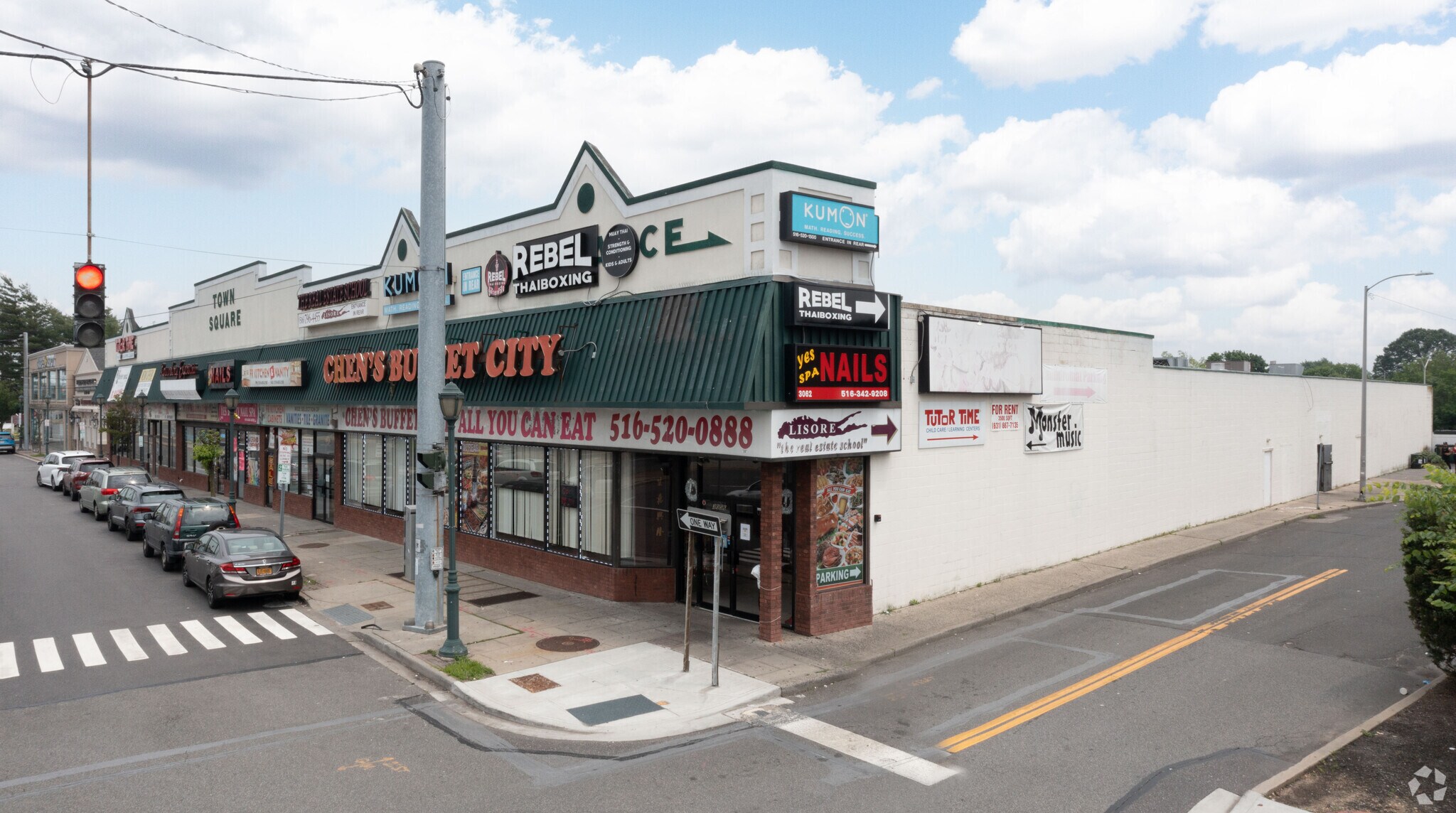 3056-3068 Hempstead Tpke, Levittown, NY for Rent