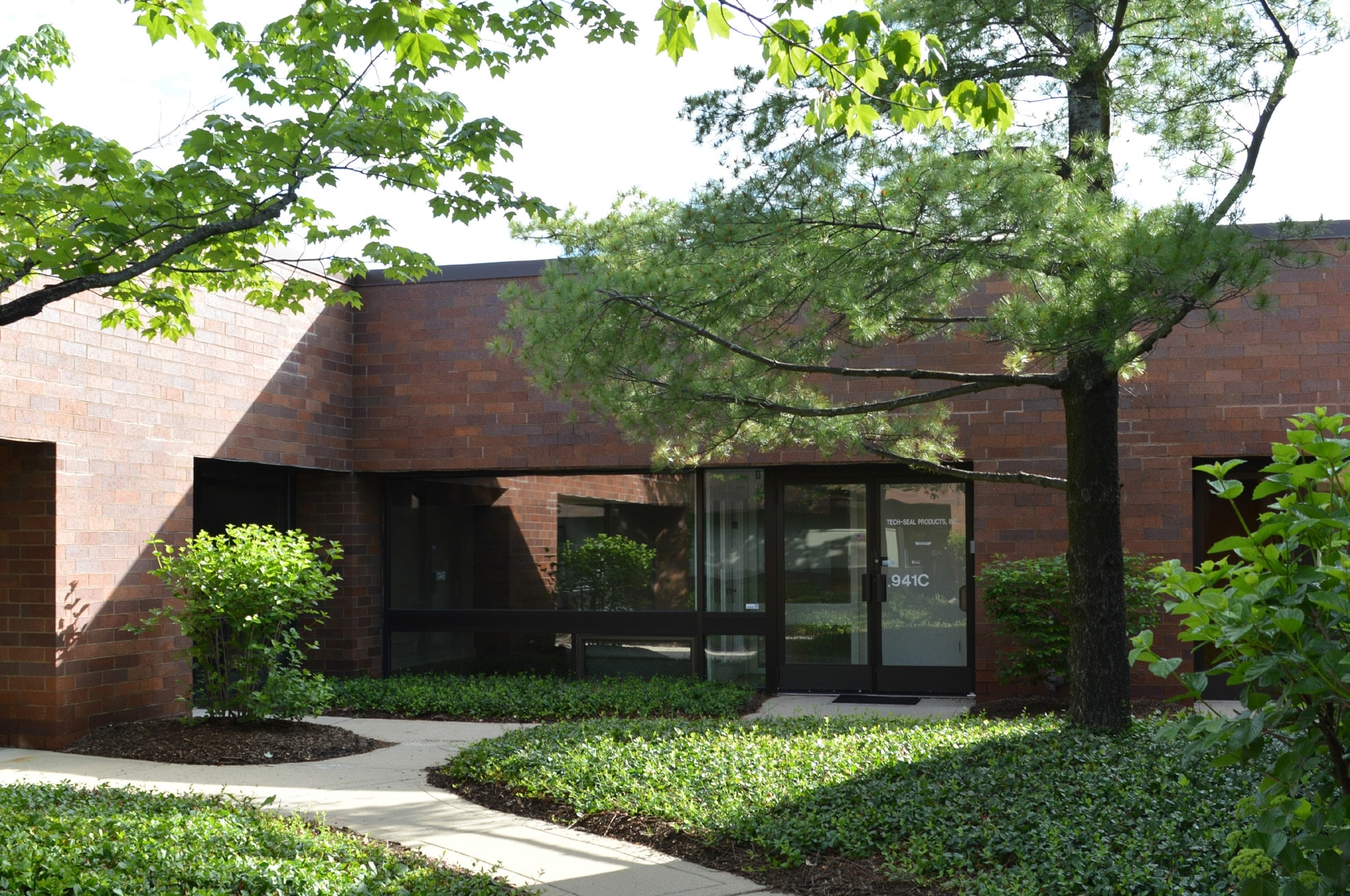 941 N Plum Grove Rd, Schaumburg, IL for Sale