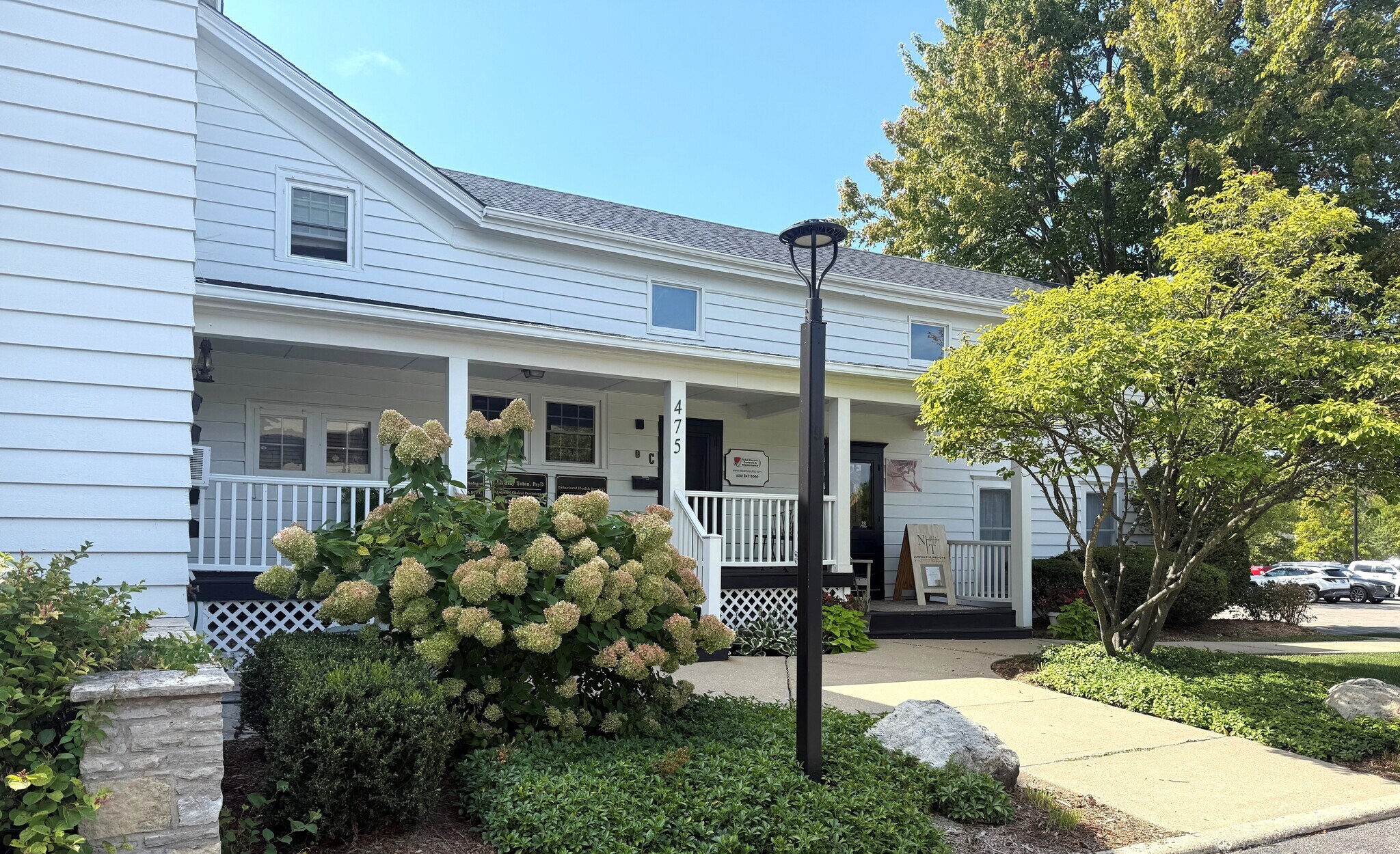 475 Dunham Rd, St Charles, IL for Rent
