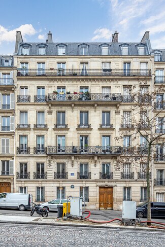 Paris, PAR Office - 9 Avenue Carnot