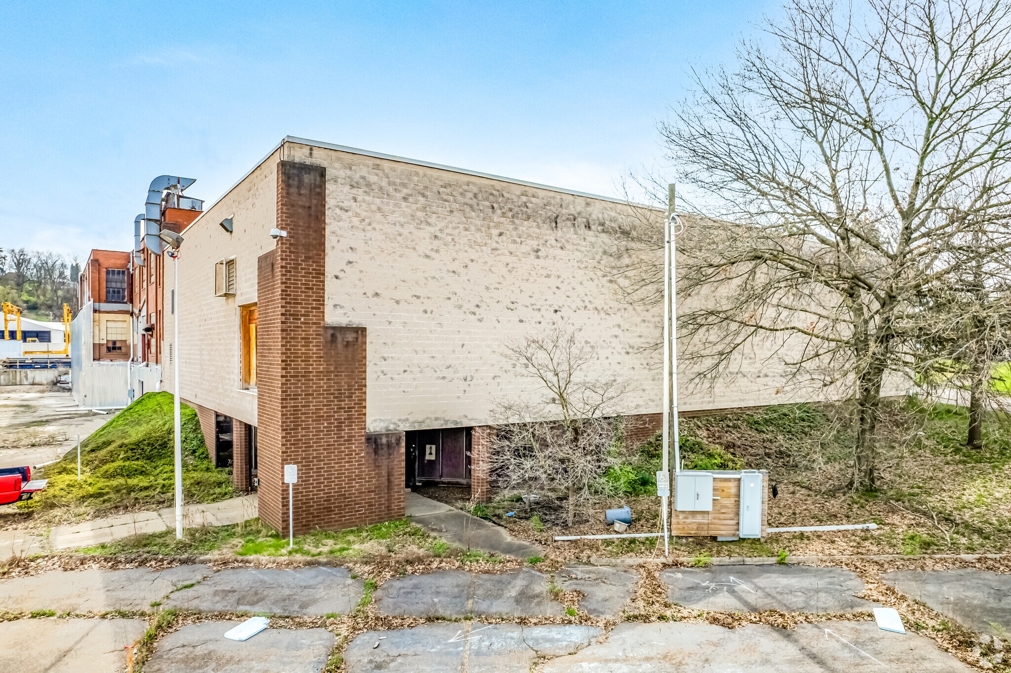 540 Mayer St, Bridgeville, PA for Sale