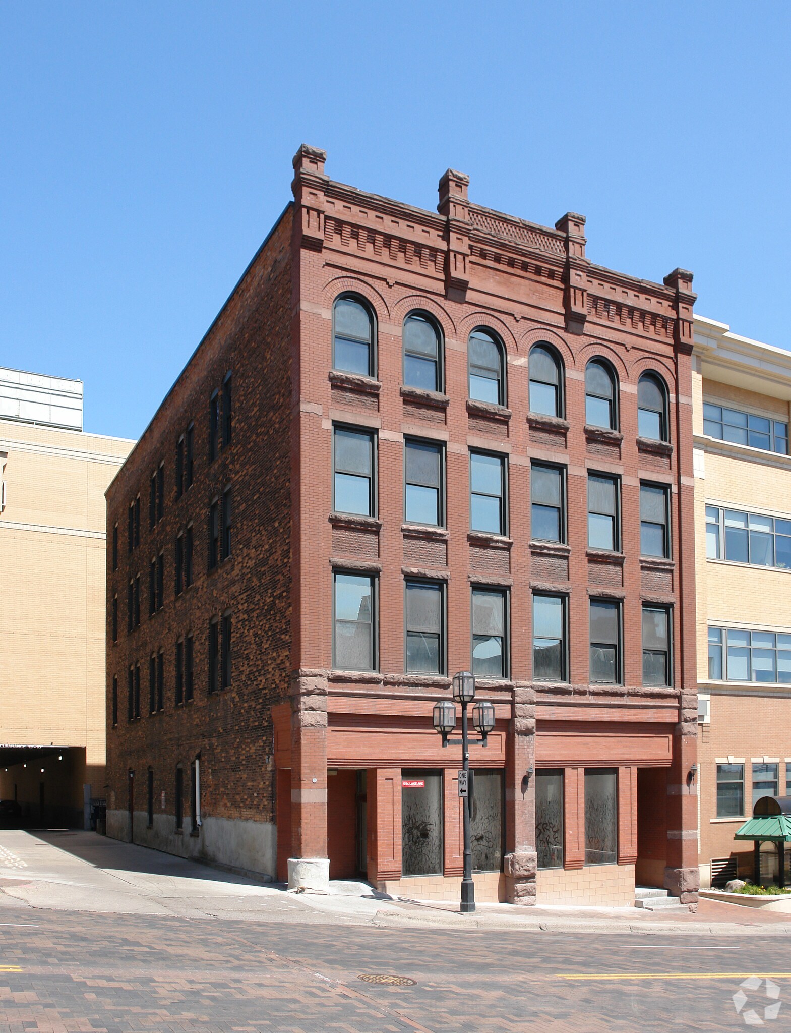 12 N Lake Ave, Duluth, MN for Sale