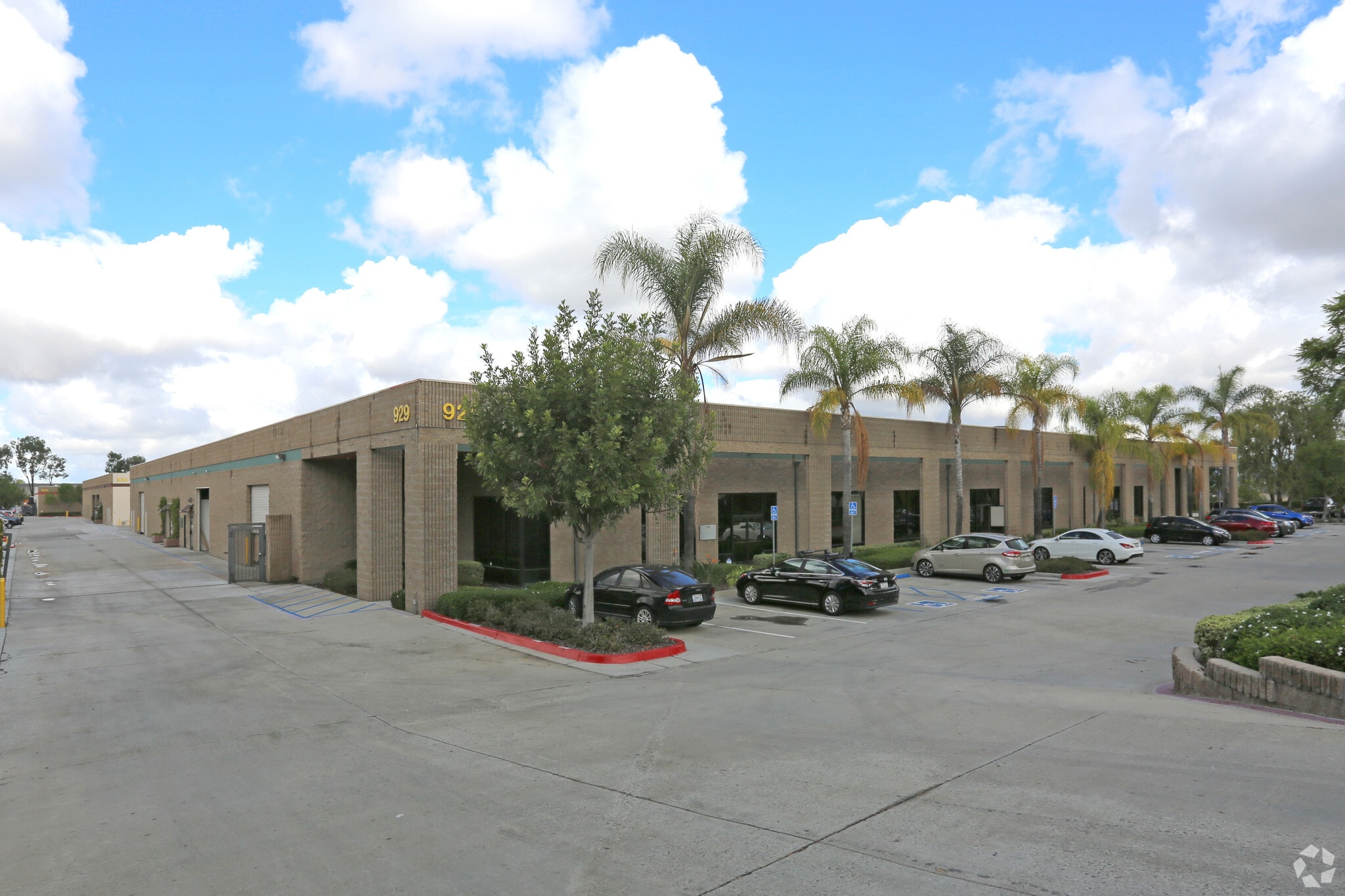 929 Poinsettia Ave, Vista, CA for Rent