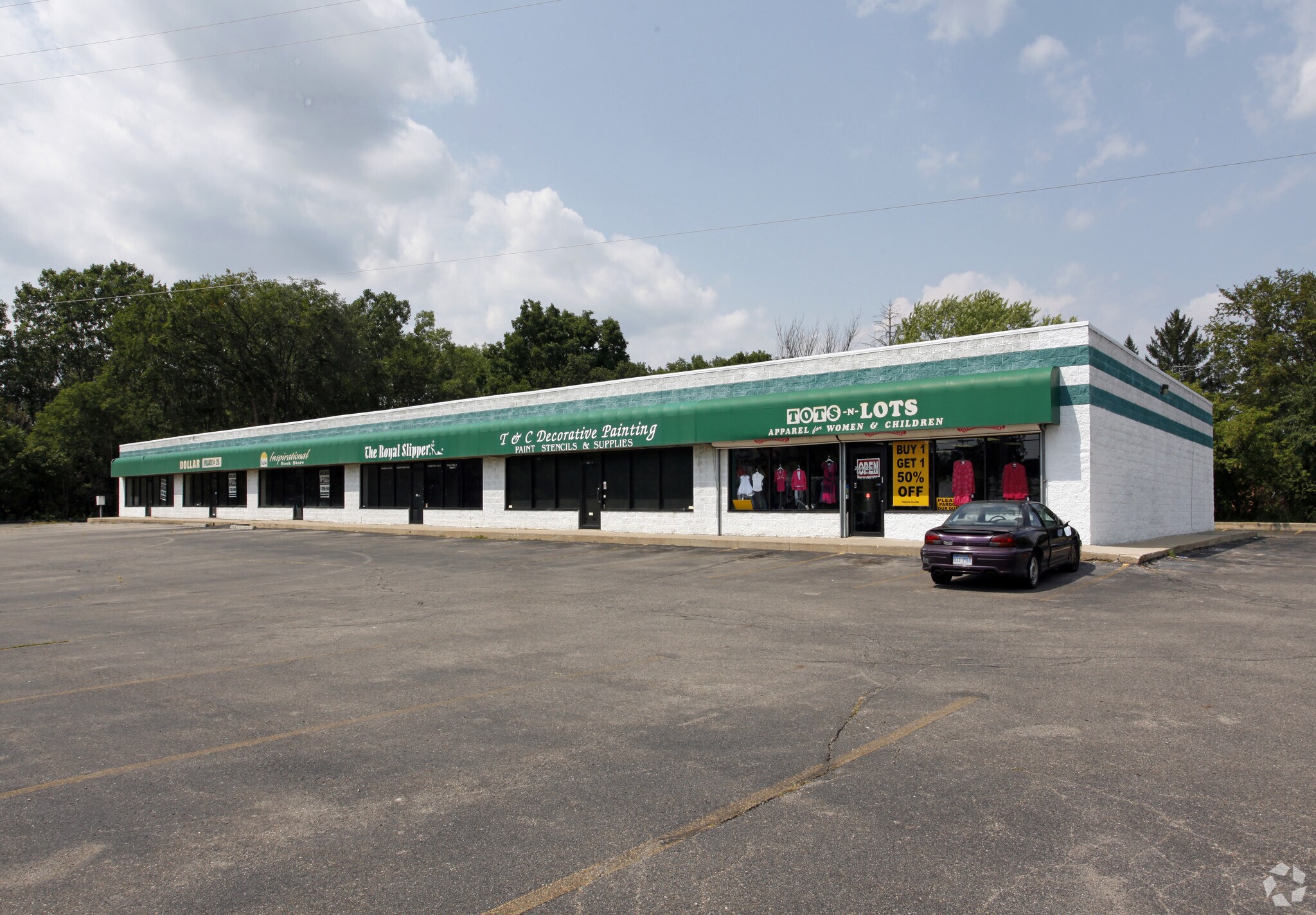 3011 N Linden Rd, Flint, MI for Rent