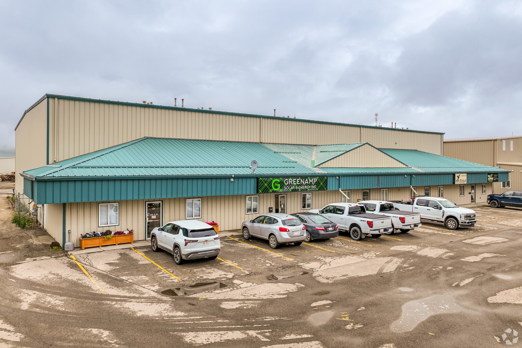 1202 5th St, Nisku, AB for Rent