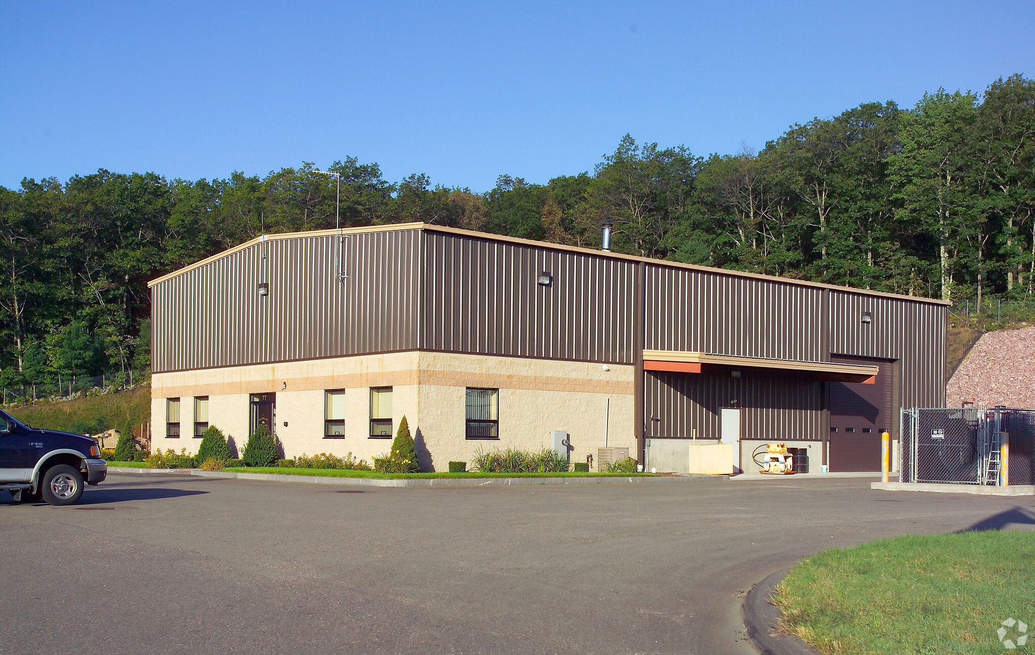 77 E Belcher Rd, Foxborough, MA for Rent