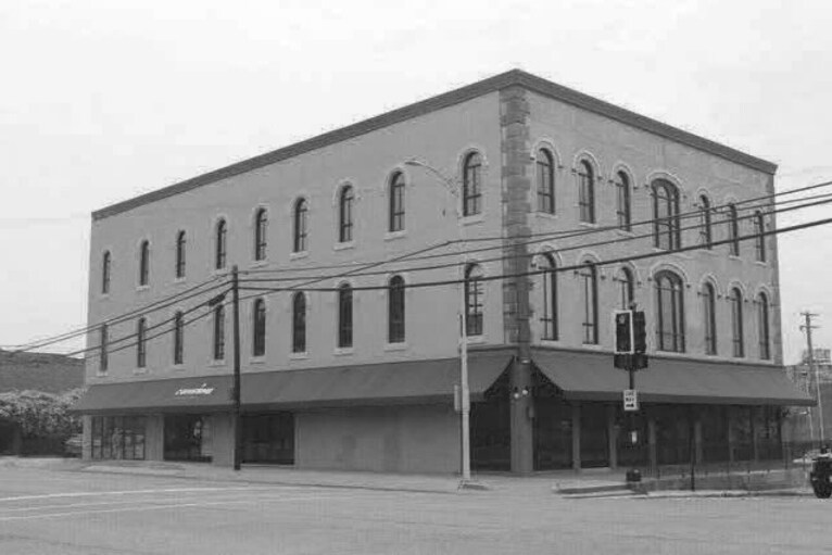 201 E Main St, Carbondale, IL for Rent
