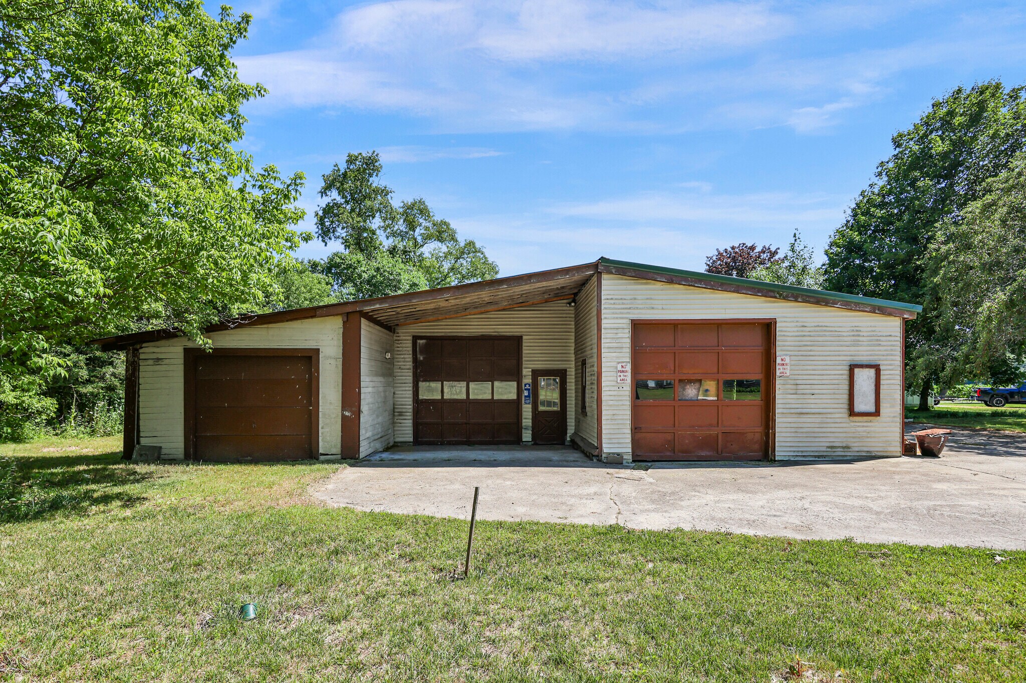 2010-2012 Clayton Mill Rd, Mill River, MA for Sale