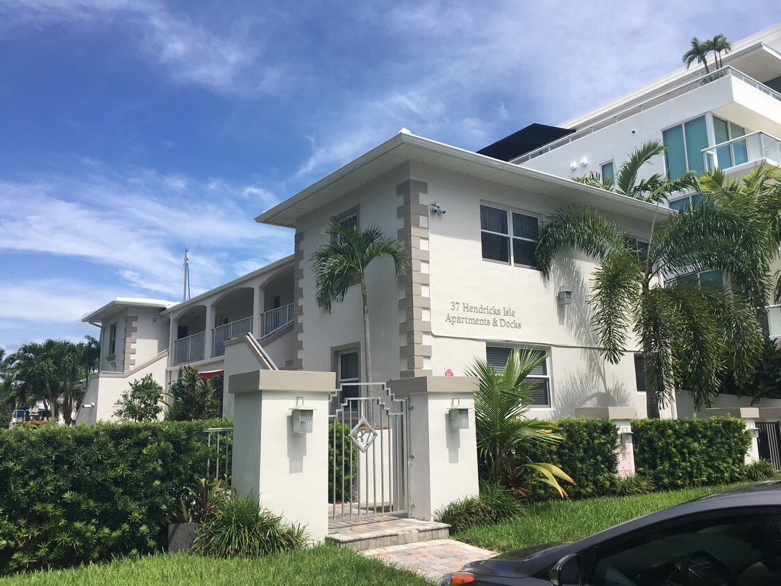 37 Hendricks Is, Fort Lauderdale, FL for Sale