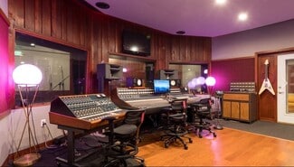 Los Angeles, CA Warehouse - 211 W Avenue 33