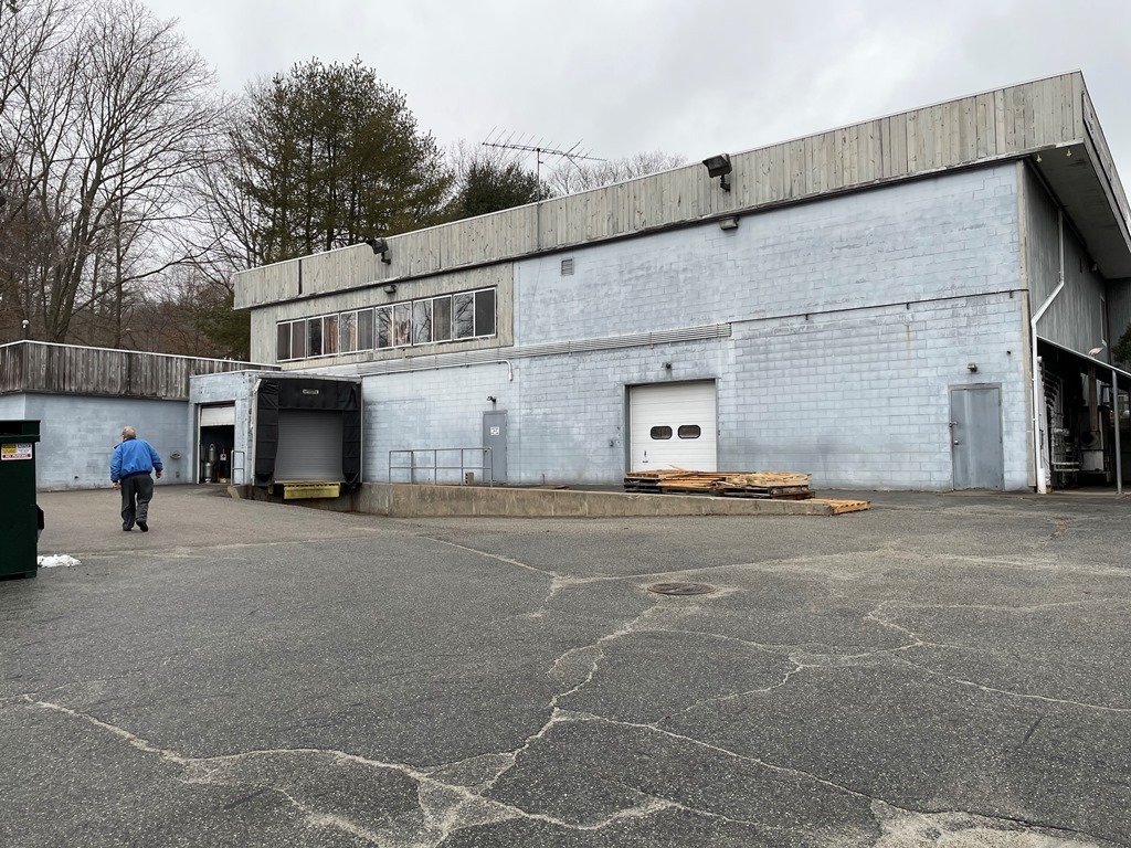 17 Industrial Dr, Waterford, CT for Sale