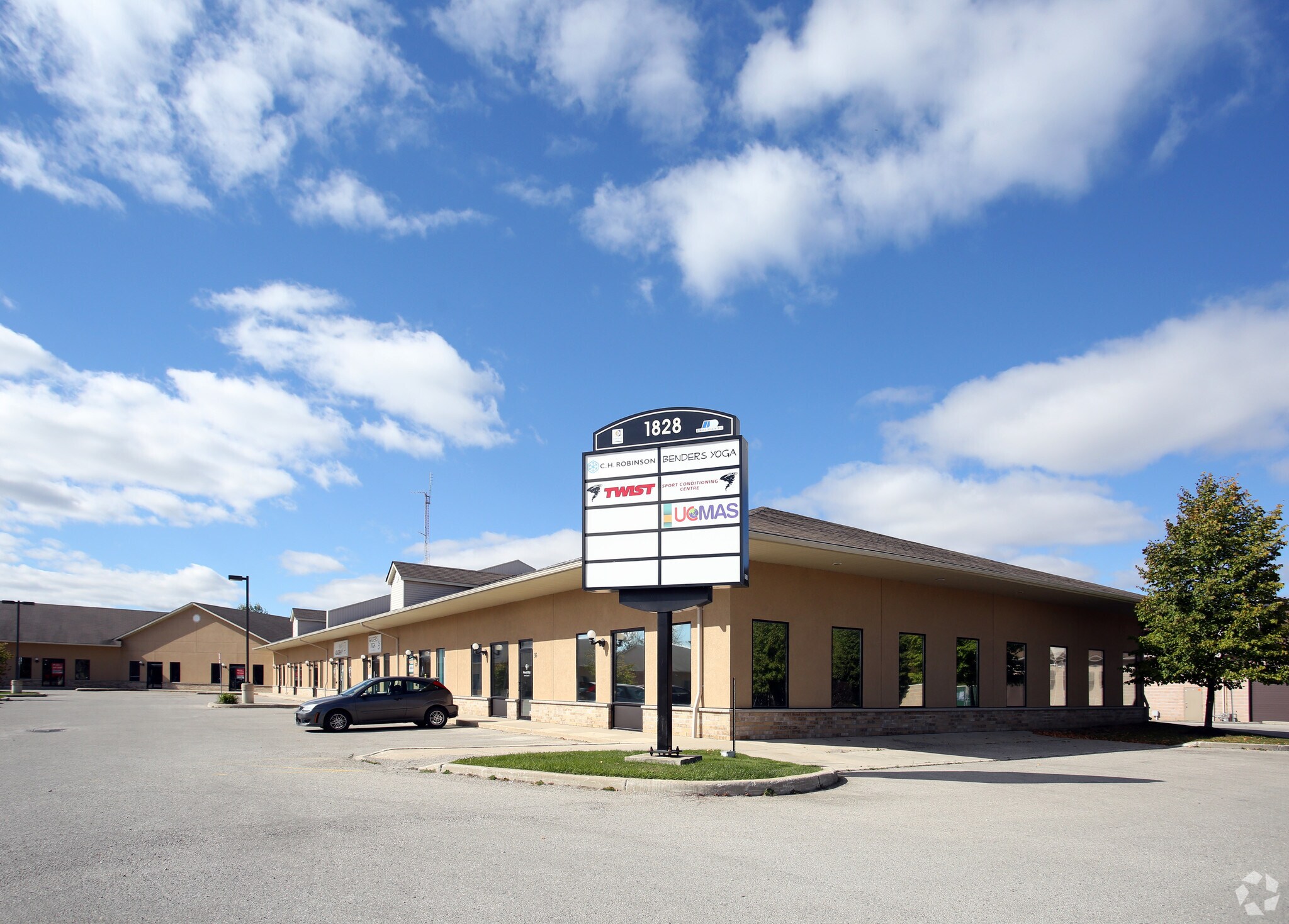 1828 Blue Heron Dr, London, ON for Rent