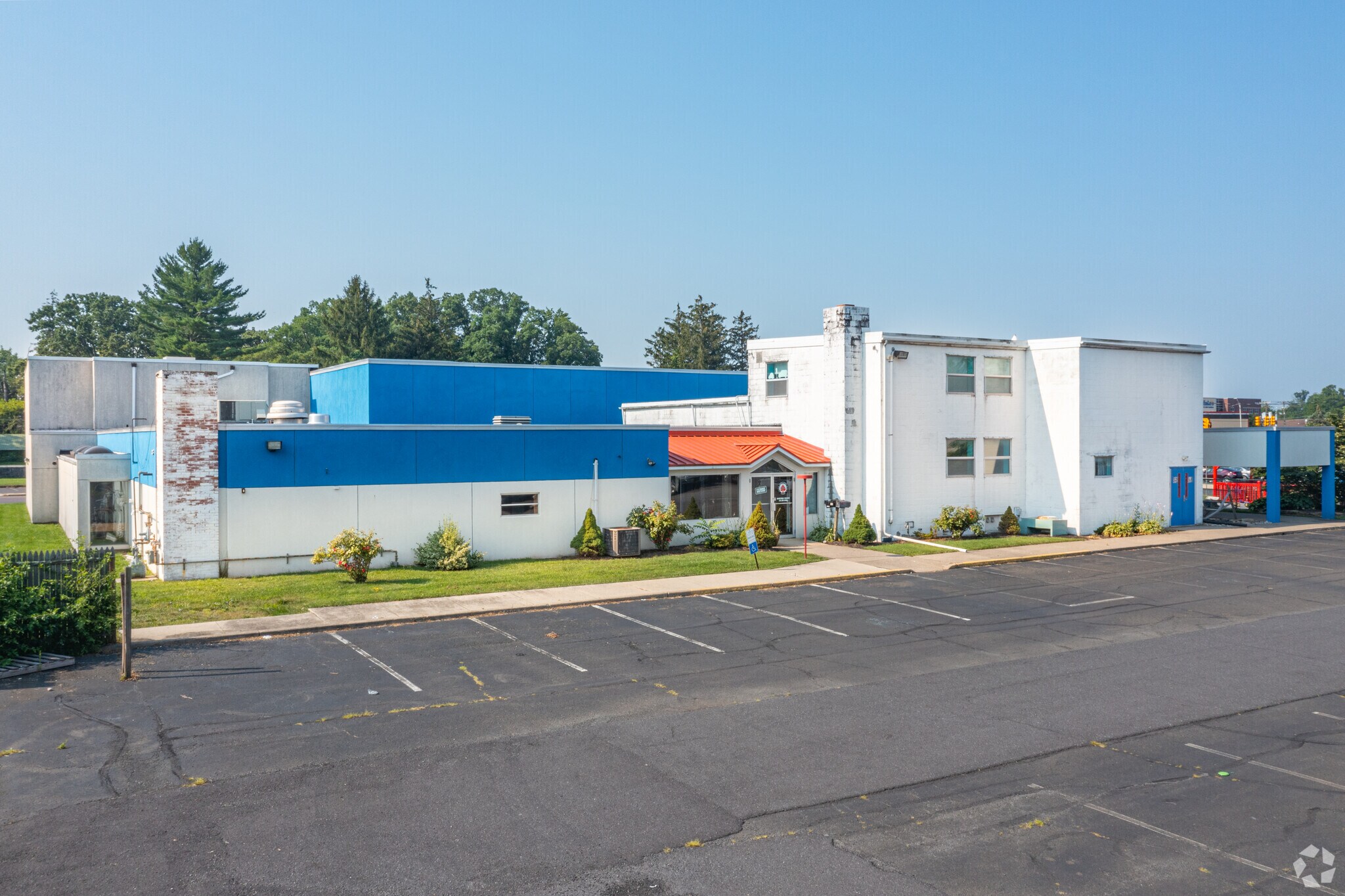 151 S 14th St Quakertown, PA 18951 Retail Property for Sale on