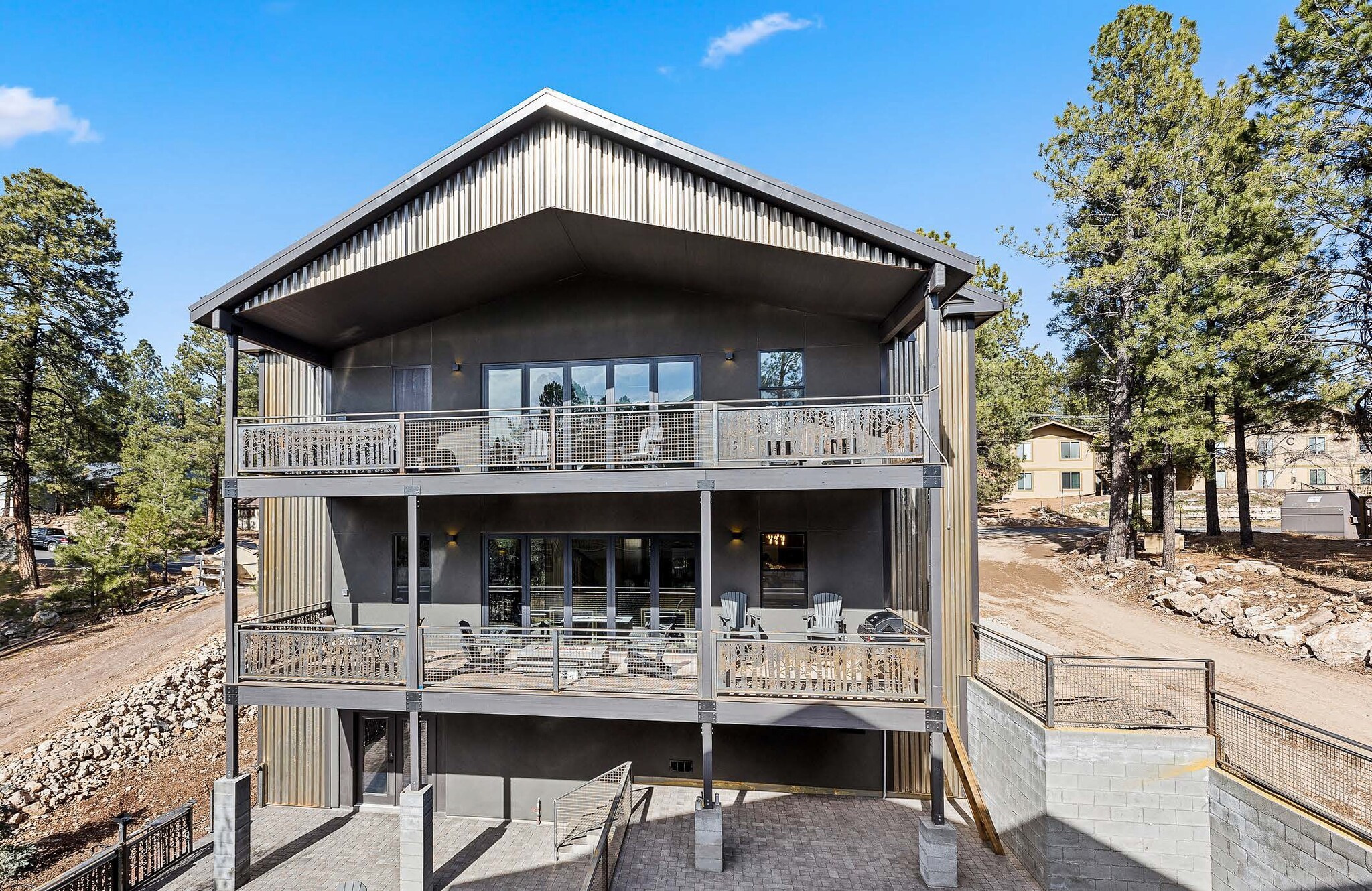 3295 S Gila Dr, Flagstaff, AZ for Sale