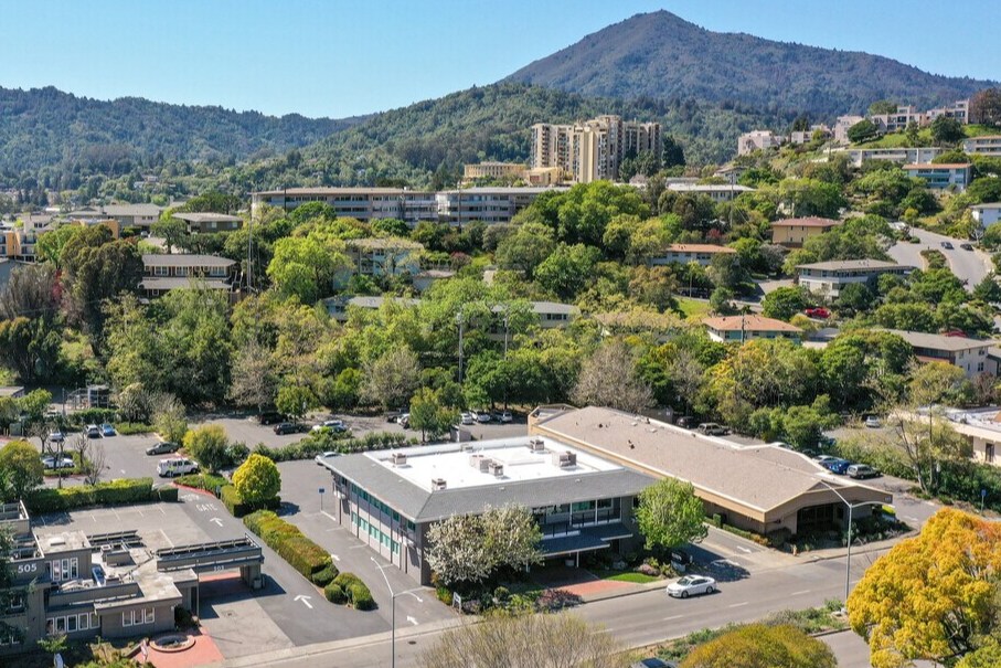 511 Sir Francis Drake Blvd, Greenbrae, CA for Sale