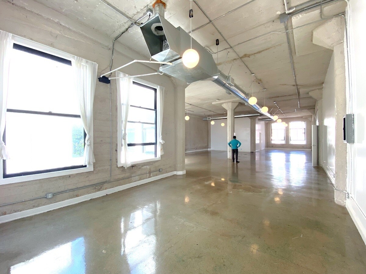 731-733 S Spring St, Los Angeles, CA for Rent