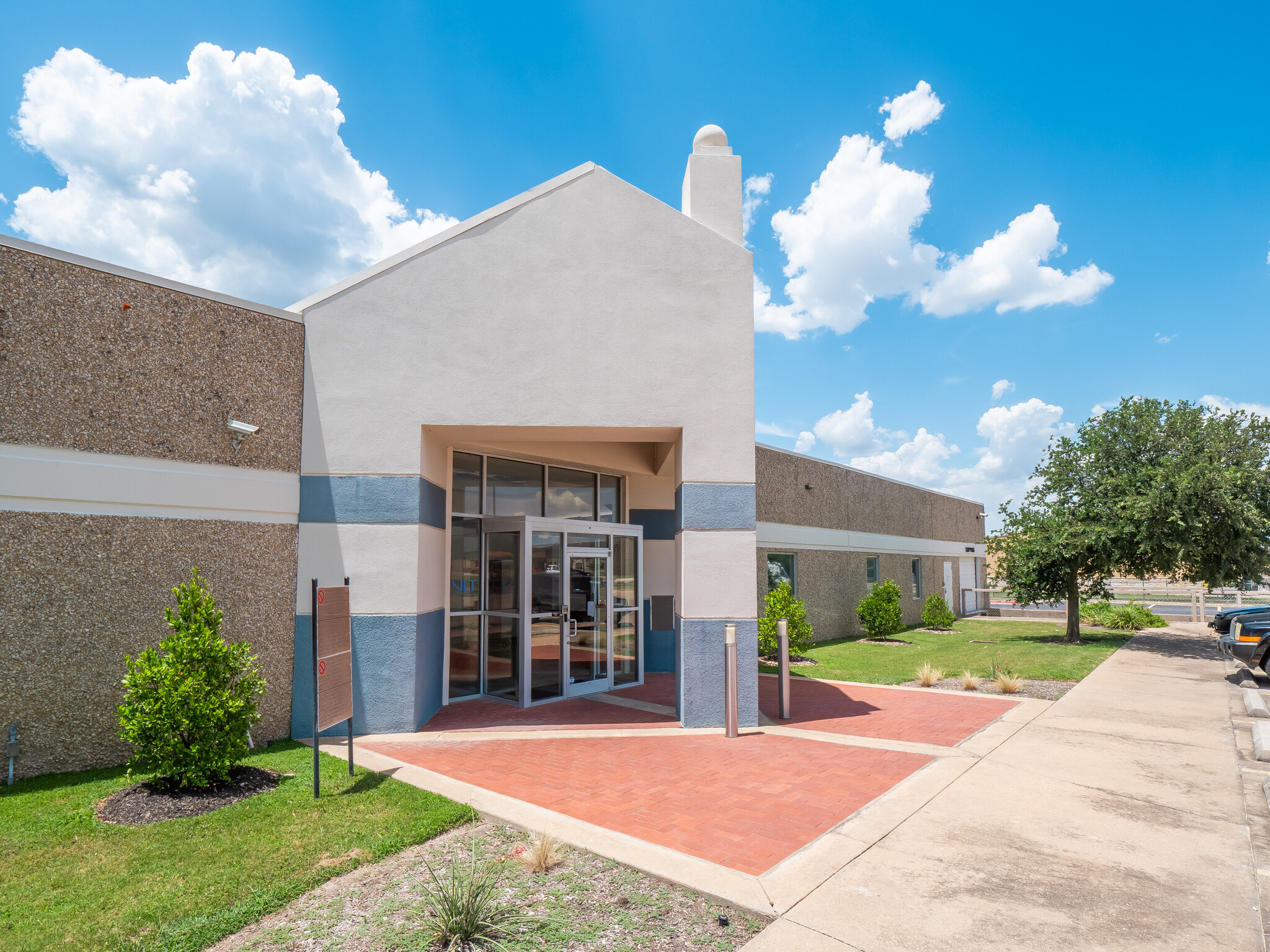 1809 Hur Industrial Blvd, Cedar Park, TX for Rent