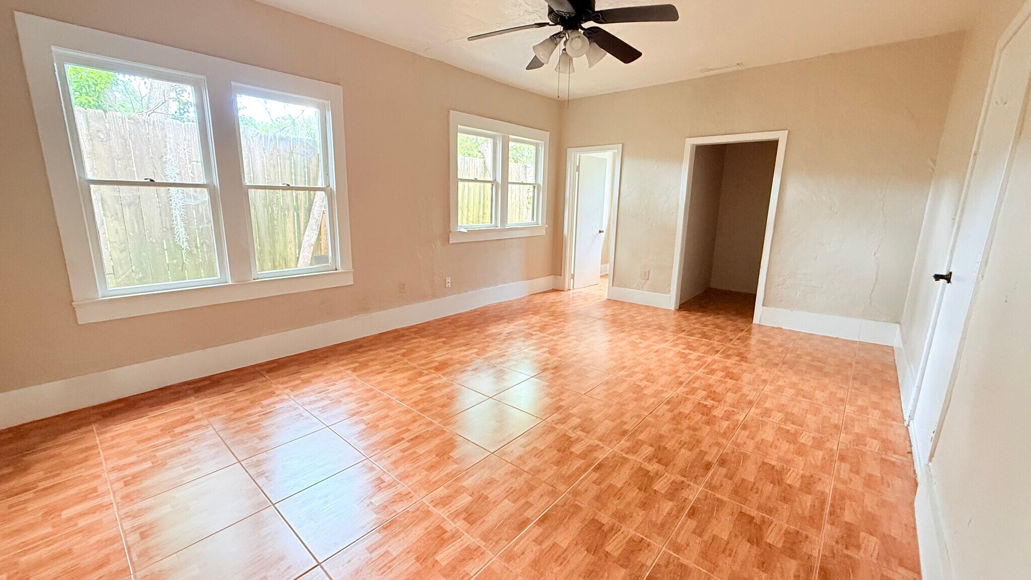 808 NW 23rd Ave, Gainesville, FL for Rent