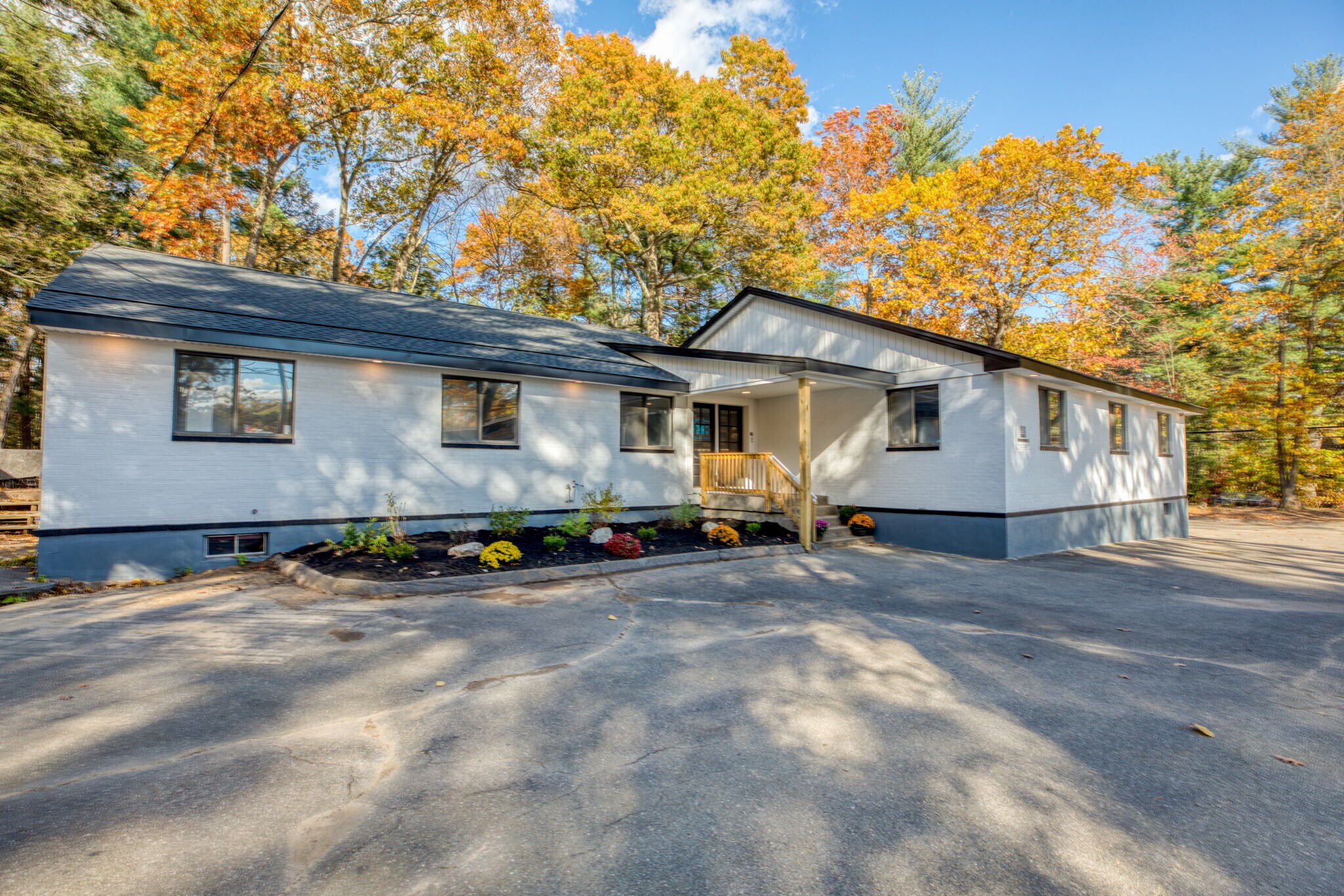 2 Gordon St, Simsbury, CT for Rent