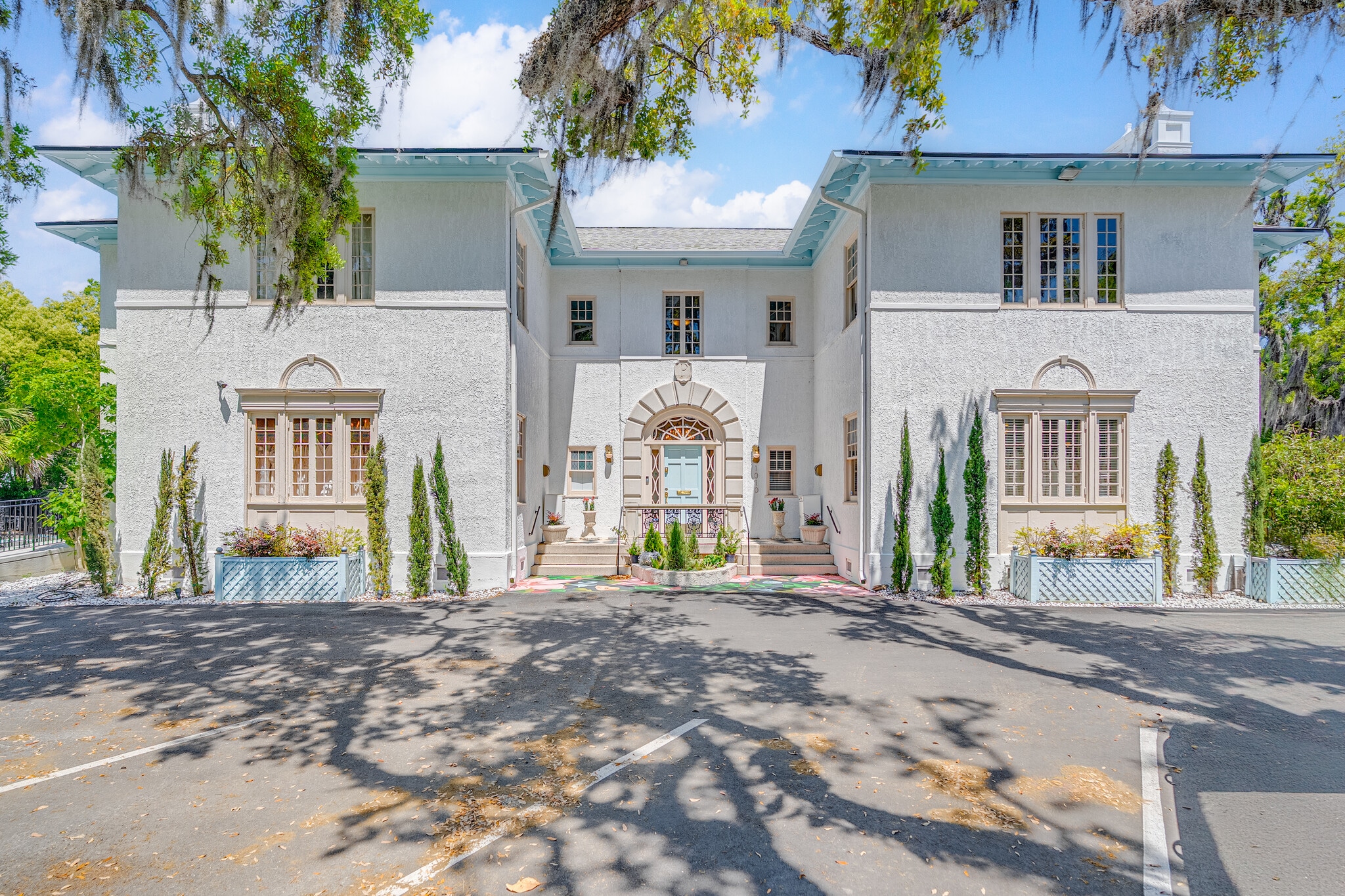 1010 E Victory Dr, Savannah, GA for Rent