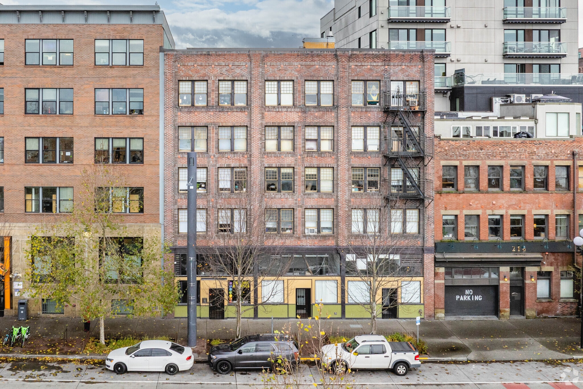 212-216 Alaskan Way S, Seattle, WA for Sale