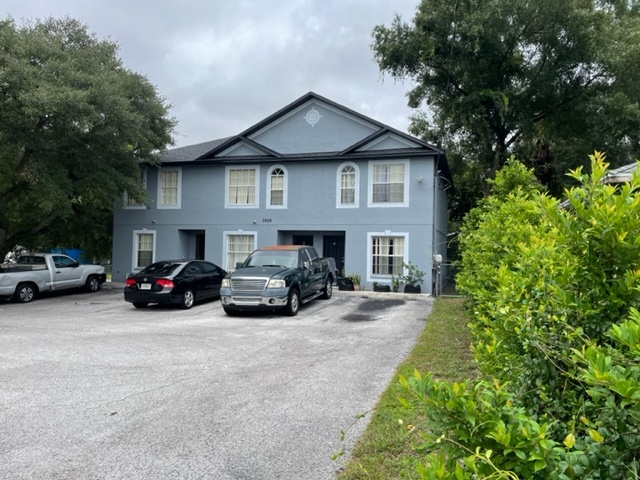 3902 E Yukon St, Tampa, FL for Sale