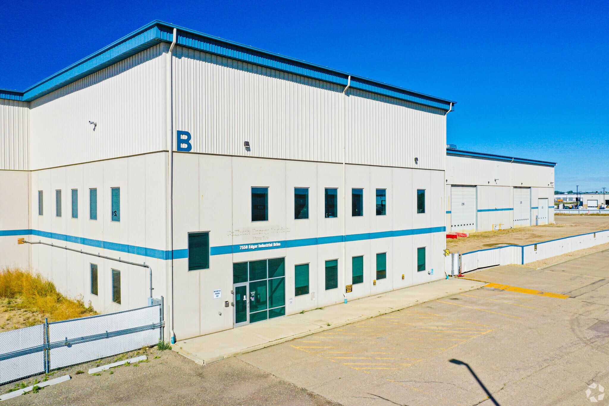 7552 Edgar Industrial Dr, Red Deer, AB for Rent
