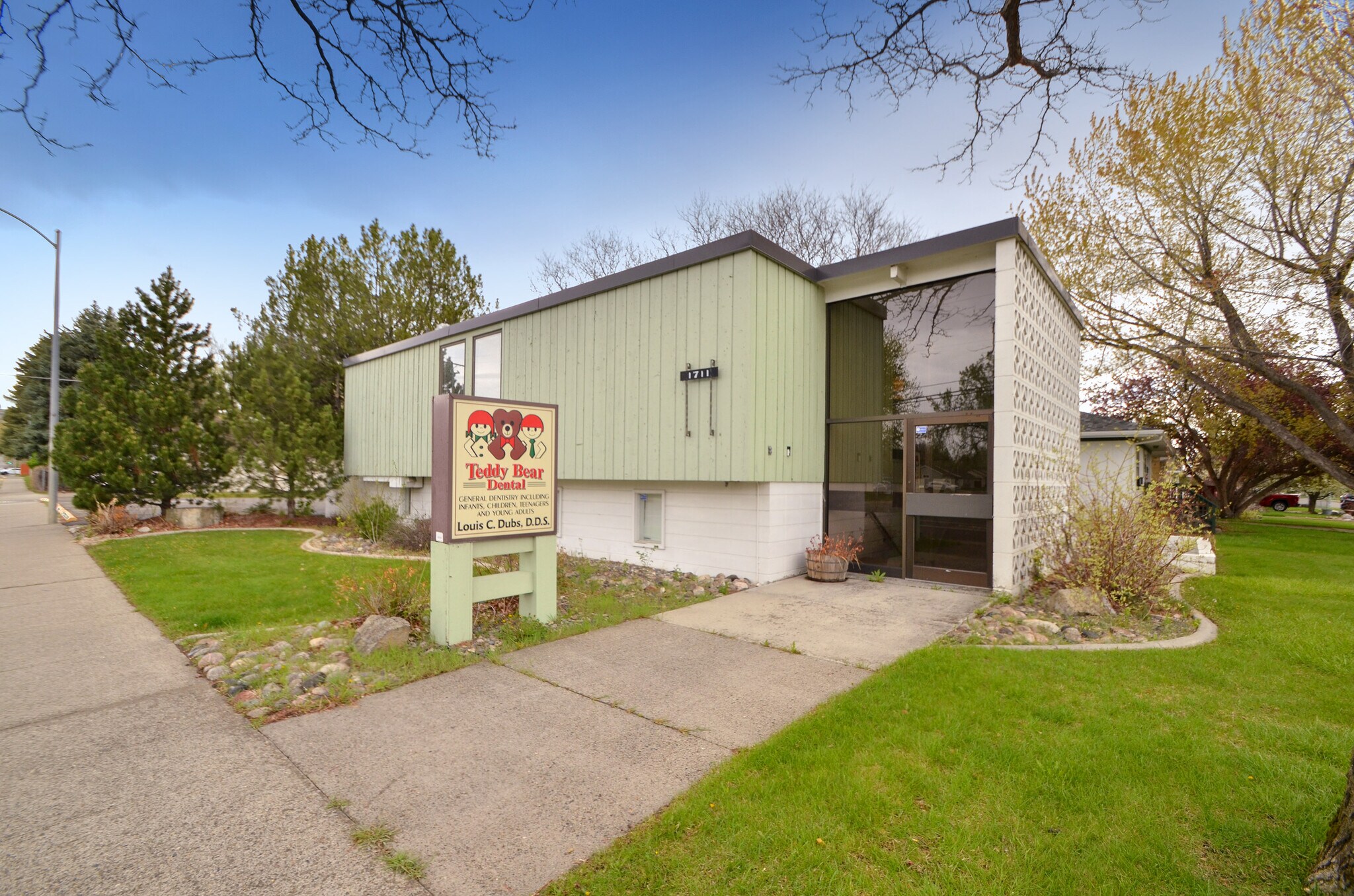 1711 13th St W, Billings, MT for Rent