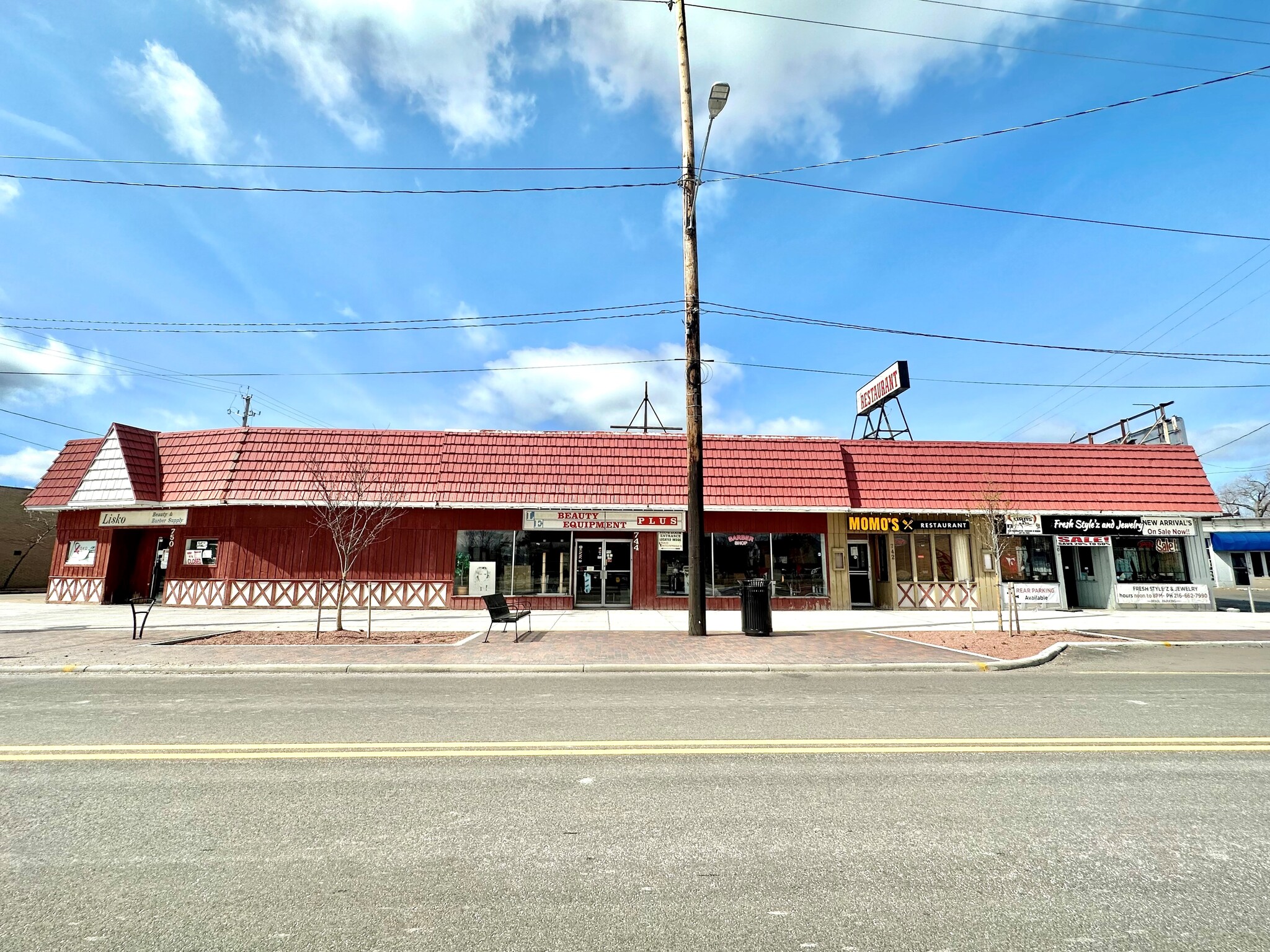 740-750 E 185th St, Cleveland, OH for Rent