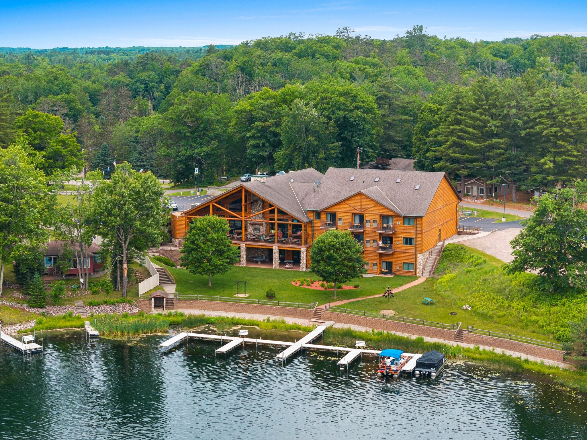 18398 Waubee Park Ln, Lakewood, WI for Sale