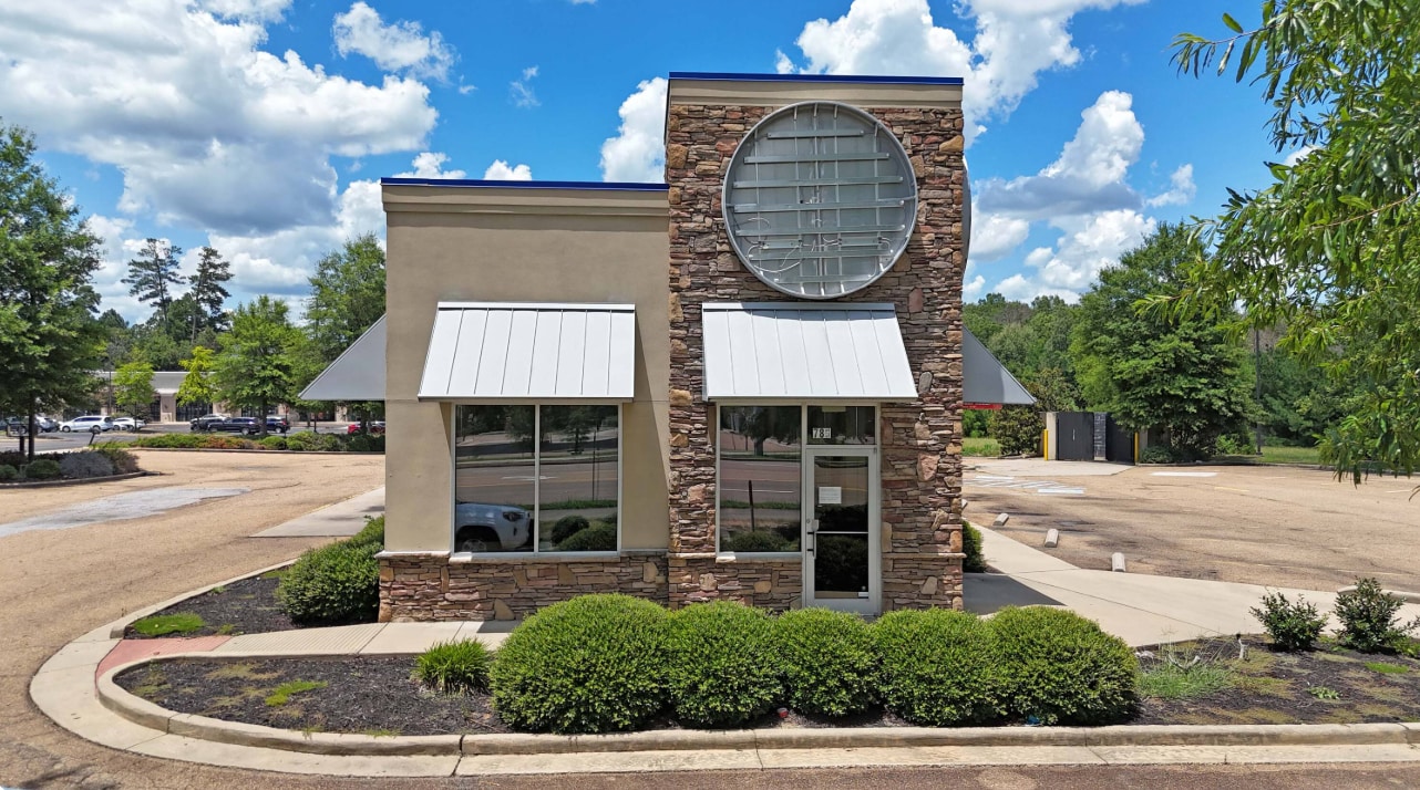 780 Lake Harbour Dr, Ridgeland, MS for Sale