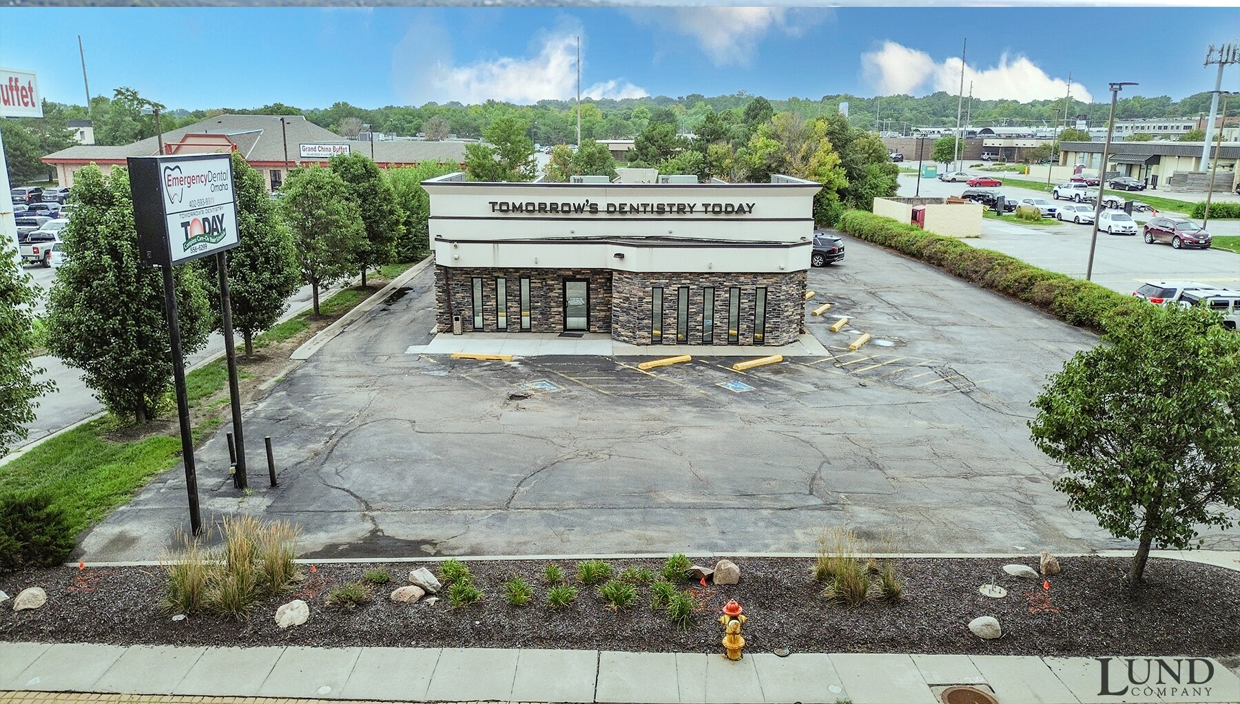 11229 W Dodge Rd, Omaha, NE for Sale