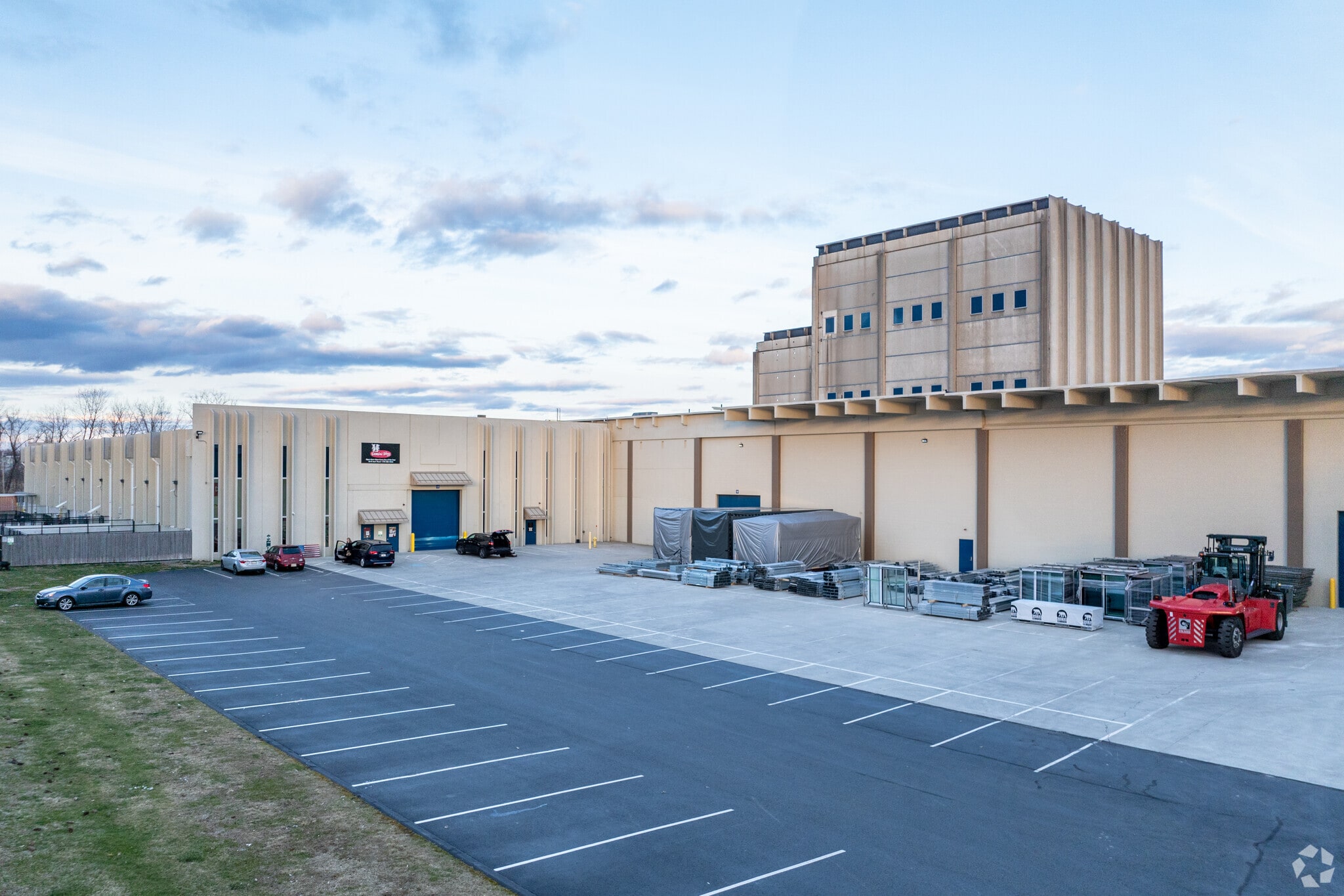 53 Ayer Rd, Littleton, MA for Rent