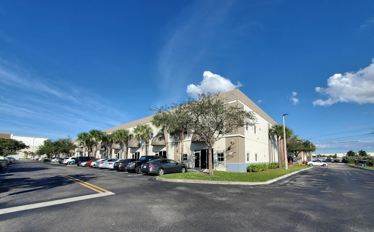 12006-12060 Miramar Pky, Miramar, FL for Rent