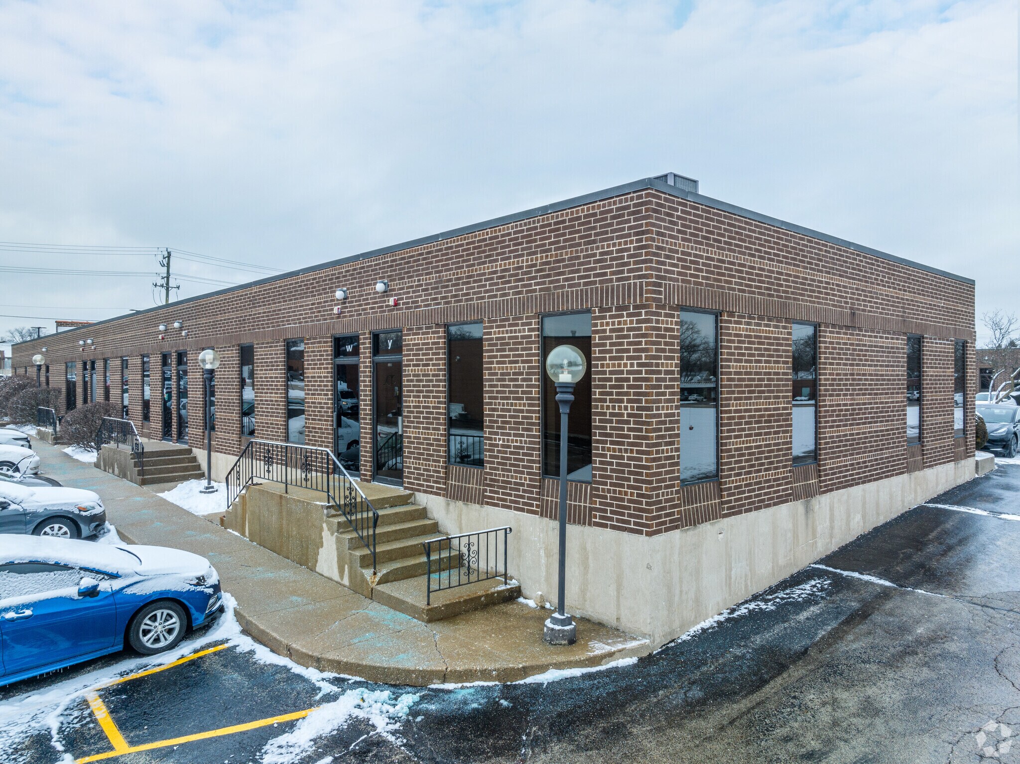 5120 Belmont Rd Downers Grove, IL 60515 Office Property for Lease on