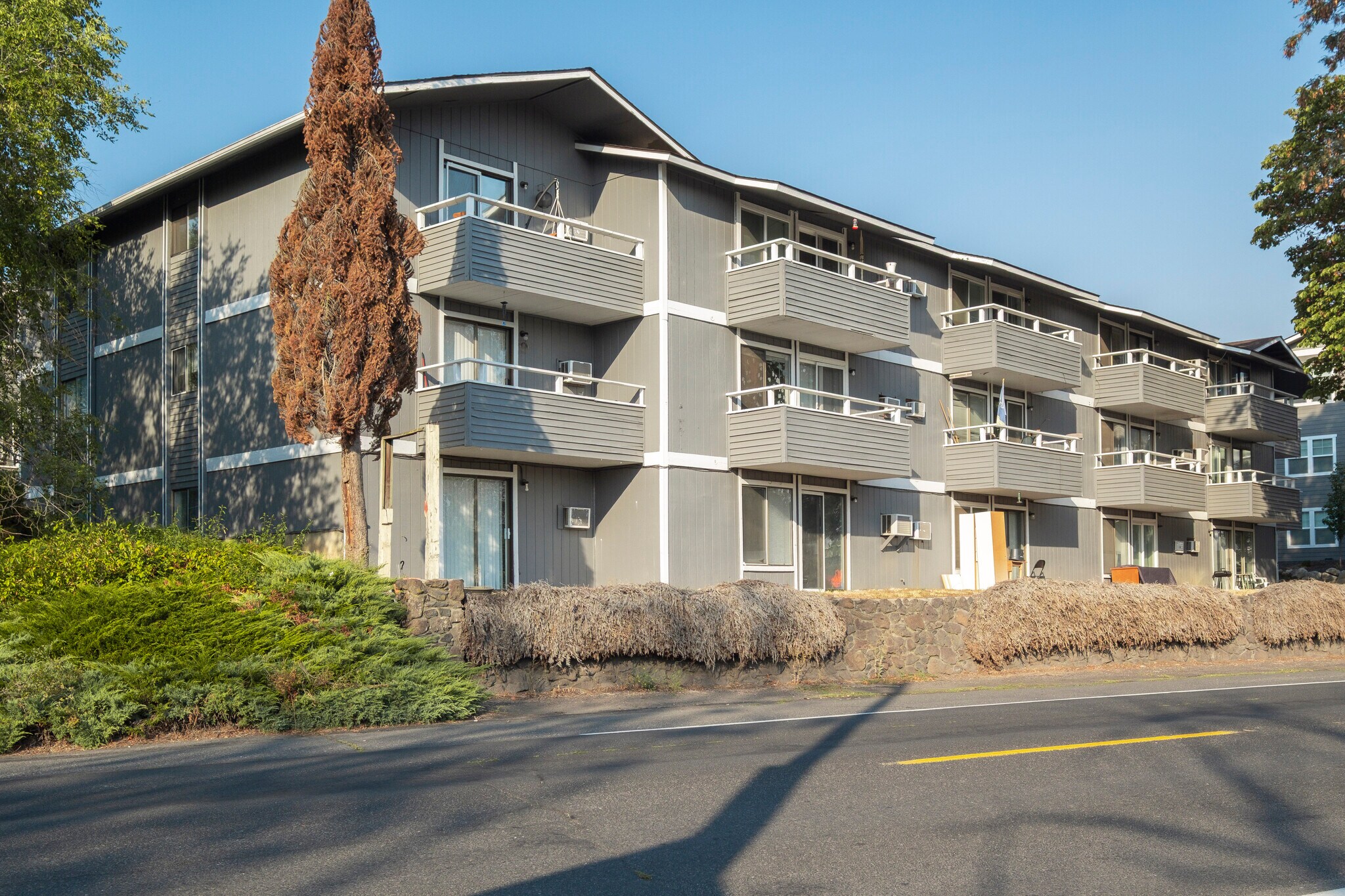 3001 E Upriver Dr, Spokane, WA for Sale