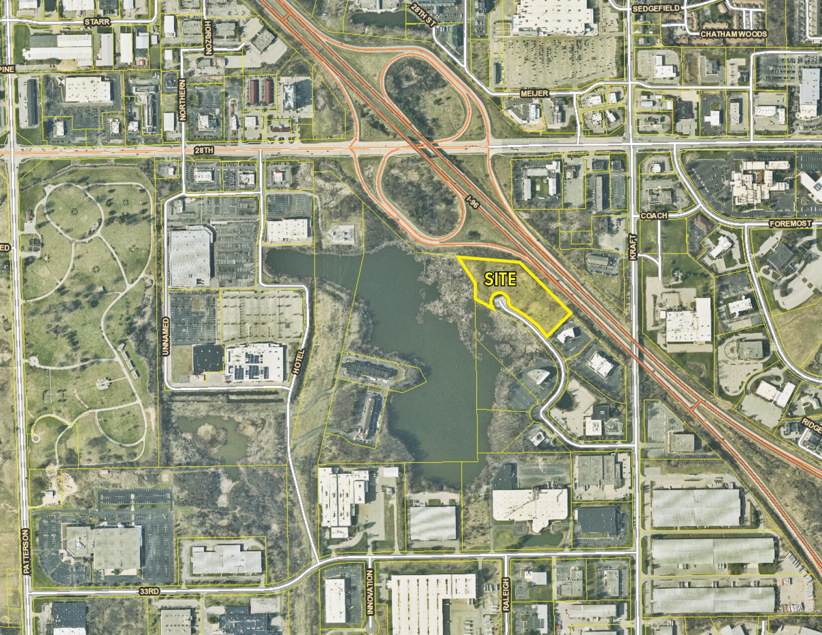 5526 Glenwood Hills Pky SE, Grand Rapids, MI for Sale