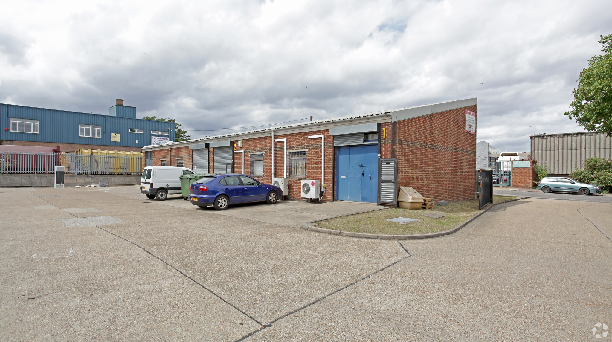 New Lydenburg St, London, LND for Rent