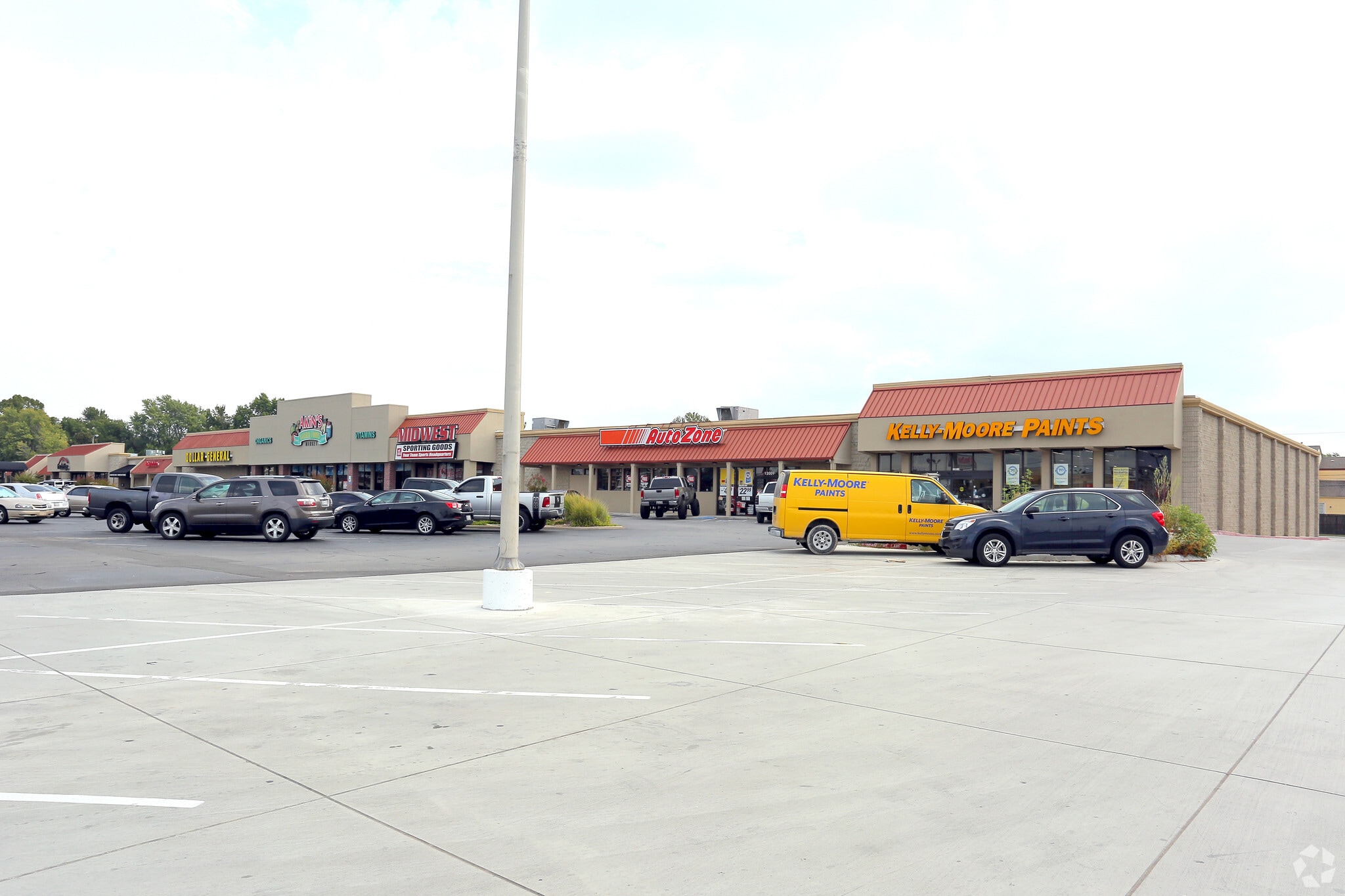 11907-12037 S Memorial Dr, Bixby, OK for Rent