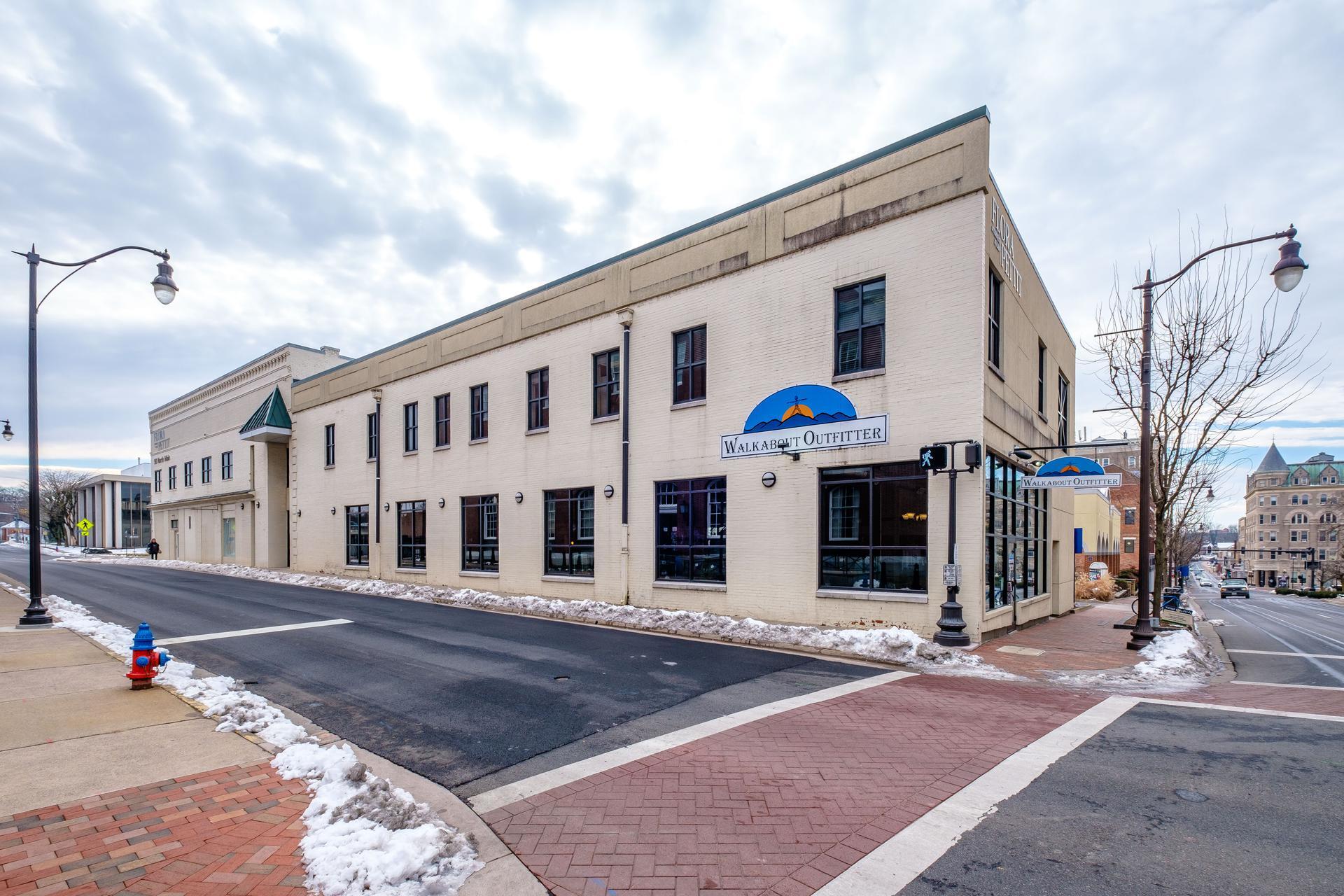 90 N Main St, Harrisonburg, VA for Sale