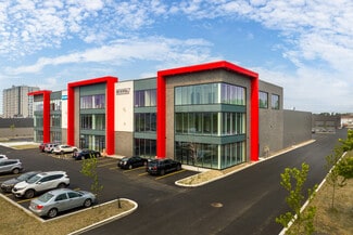 Saint-leonard, QC Coworking Space - 5965-5995 Boul Des Grandes-Prairies