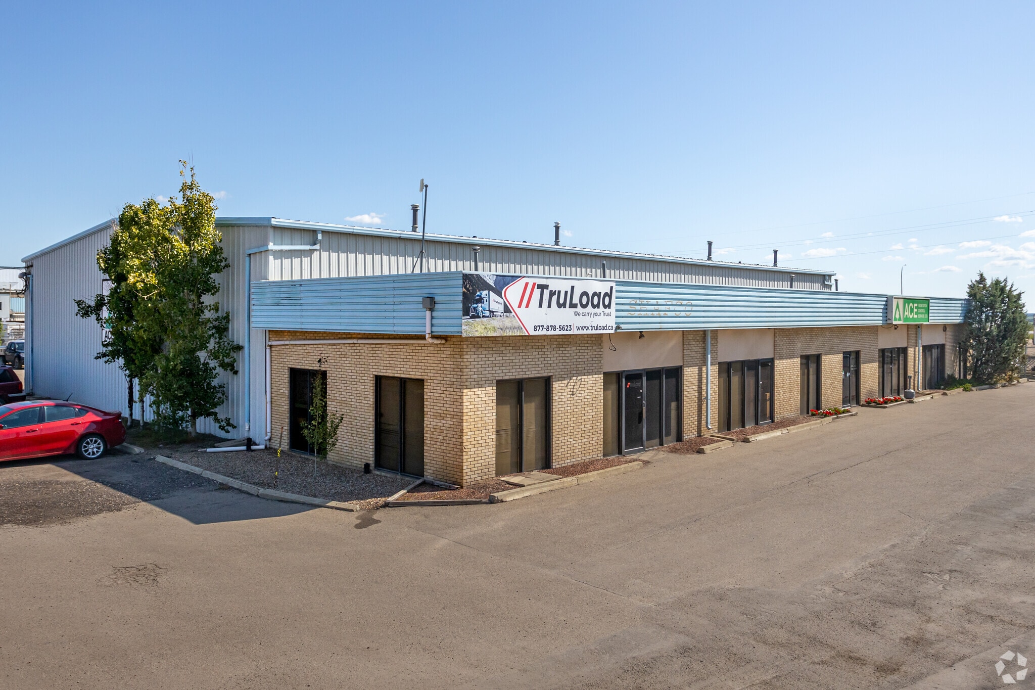 2001 8th St, Nisku, AB for Sale