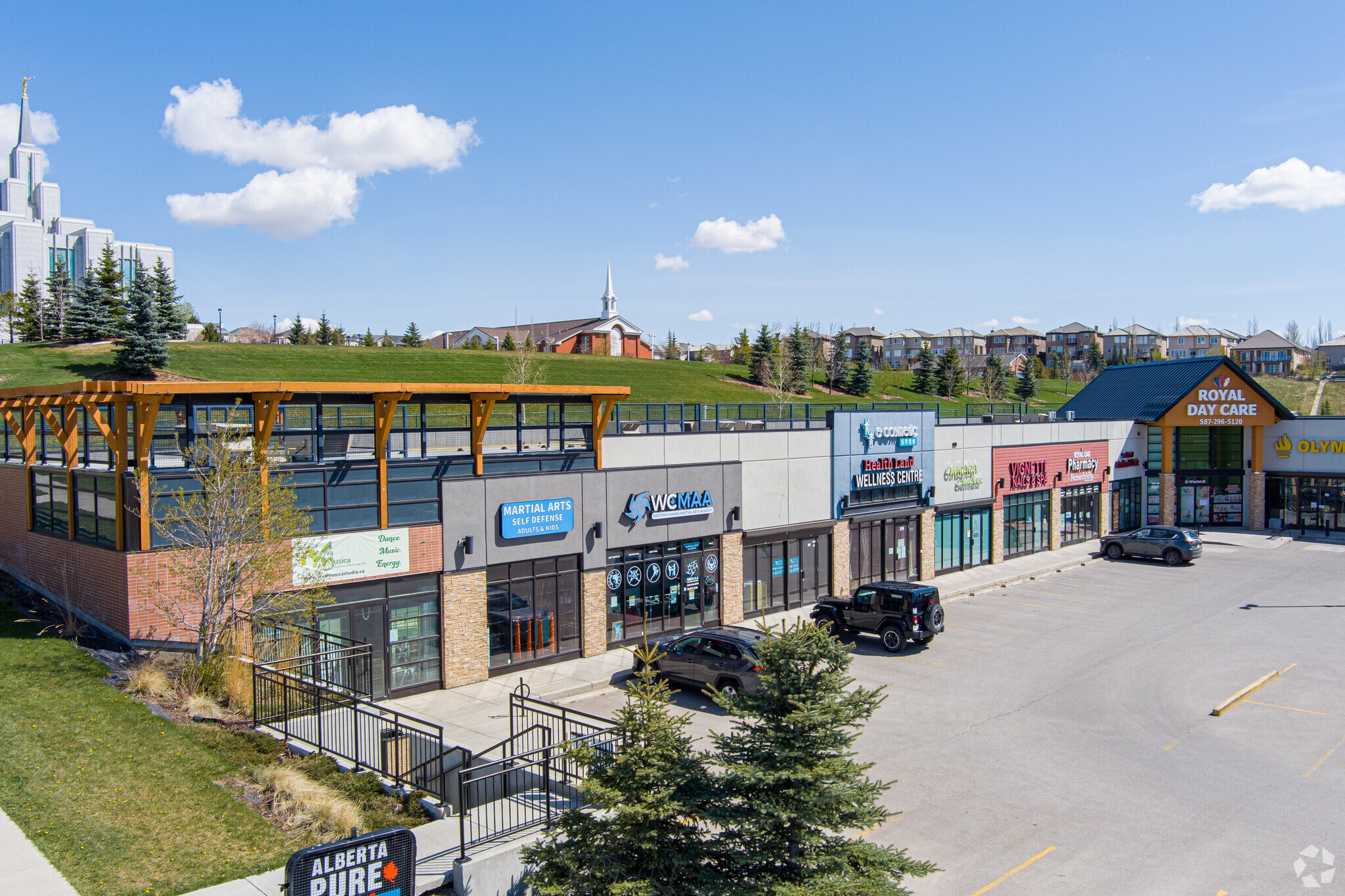 500 Royal Oak Dr NW, Calgary, AB for Sale