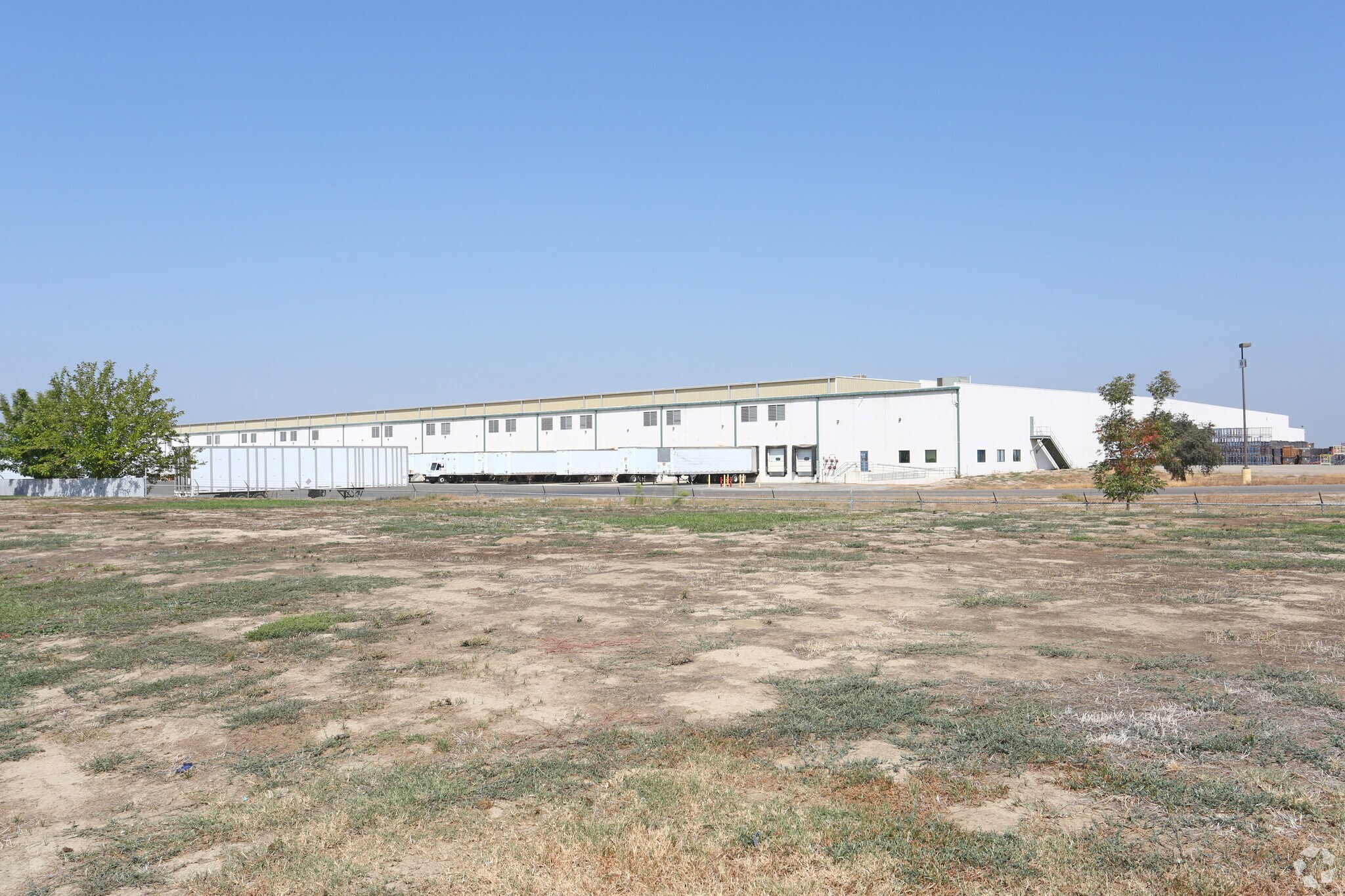 2500 N Plaza Dr, Visalia, CA for Rent